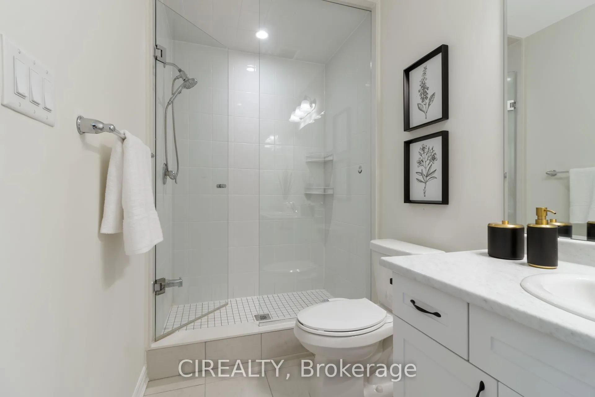 Photo 21 of 3349 Thunderbird Promenade, Pickering, Rural Pickering — HOMEH