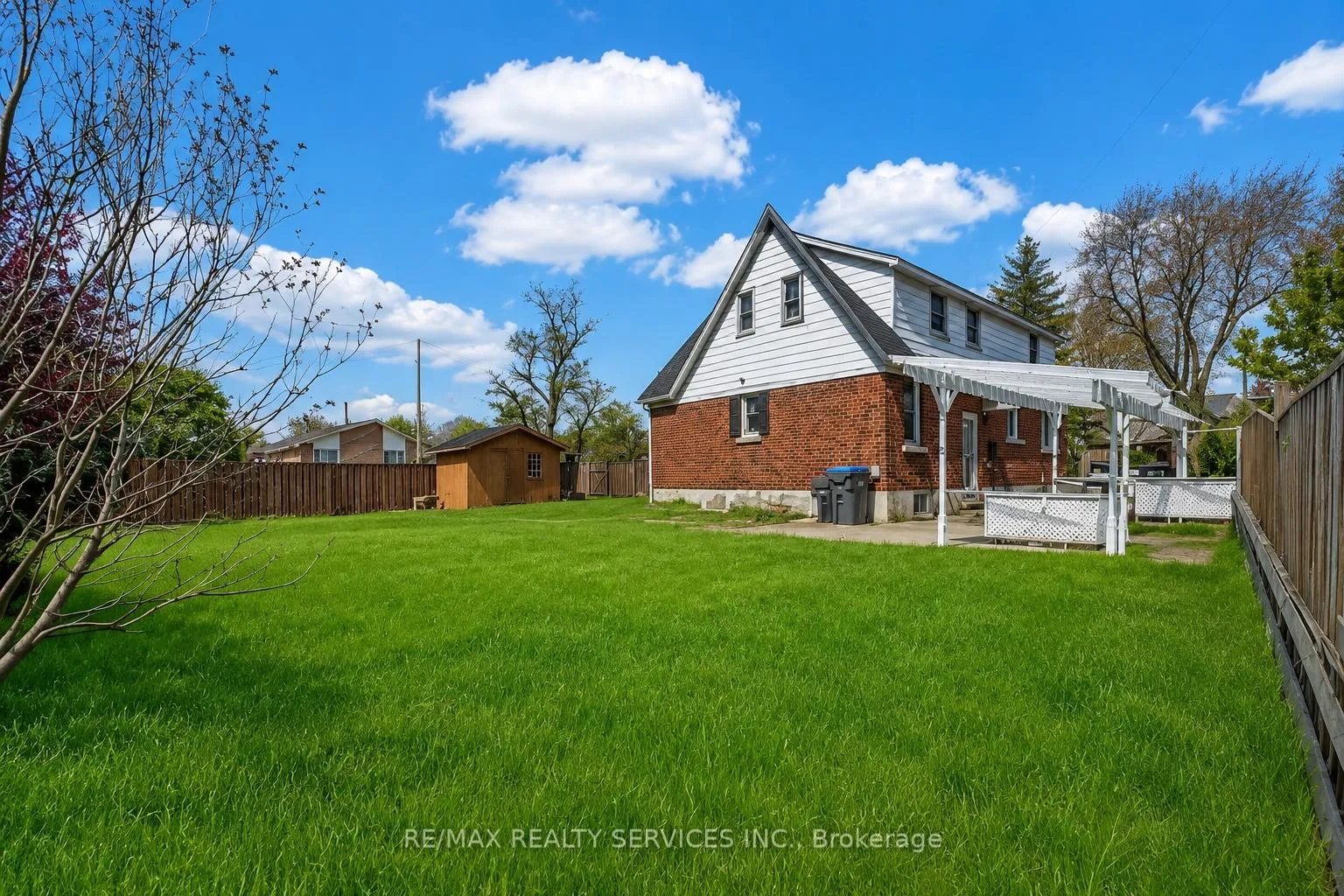 Photo 25 of 21 Gregory Street, Brampton, Downtown Brampton — HOMEH