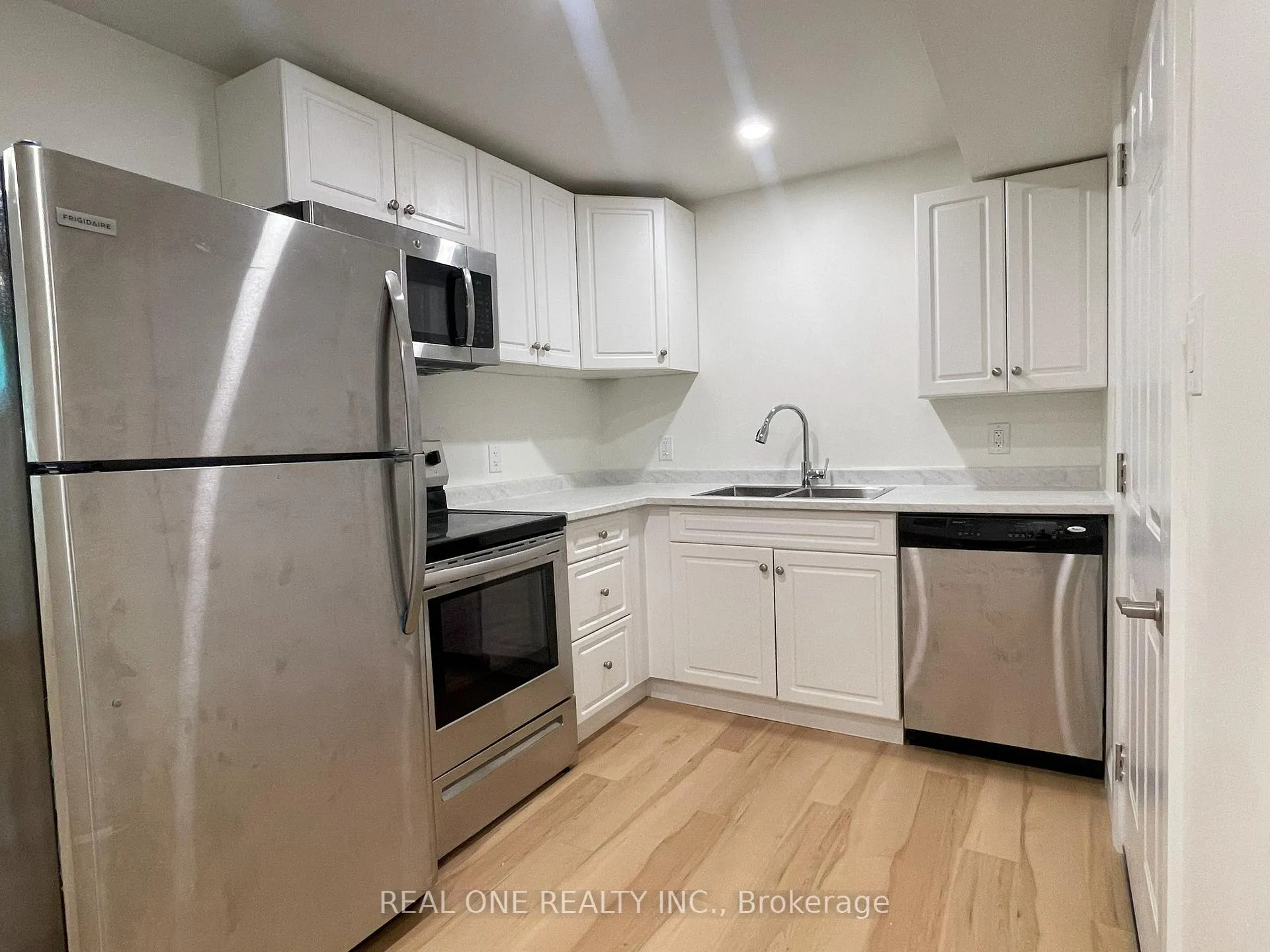 Photo 10 of 67 Burley Lane, Hamilton, Meadowlands — HOMEH