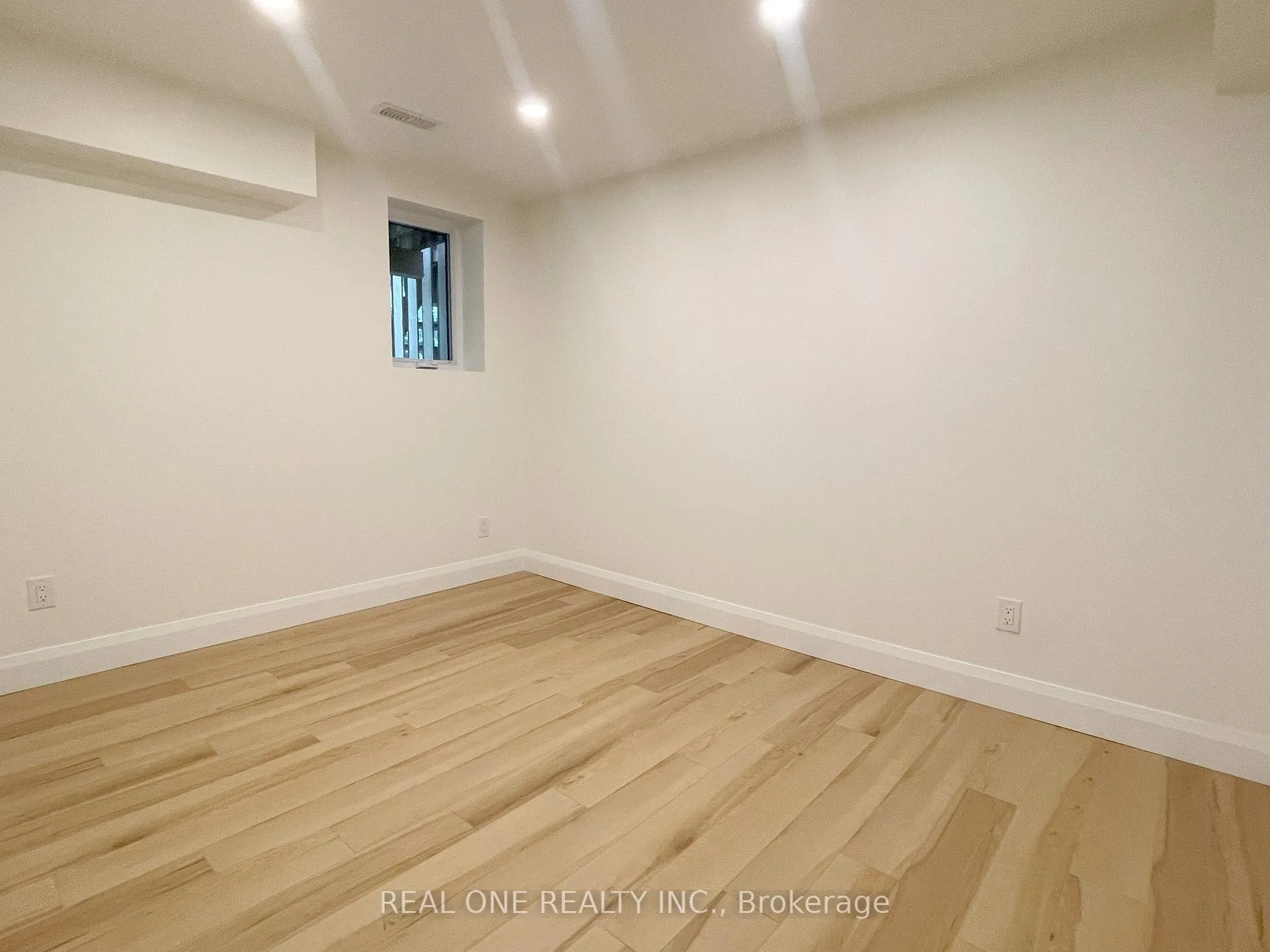 Photo 12 of 67 Burley Lane, Hamilton, Meadowlands — HOMEH
