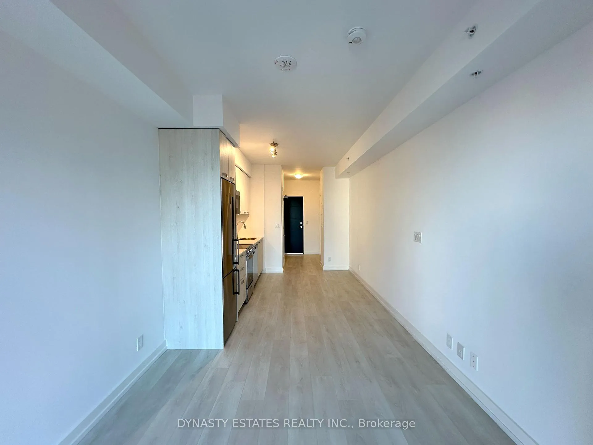 Photo 9 of Unit 908, 75 James Street S, Hamilton, Corktown — HOMEH