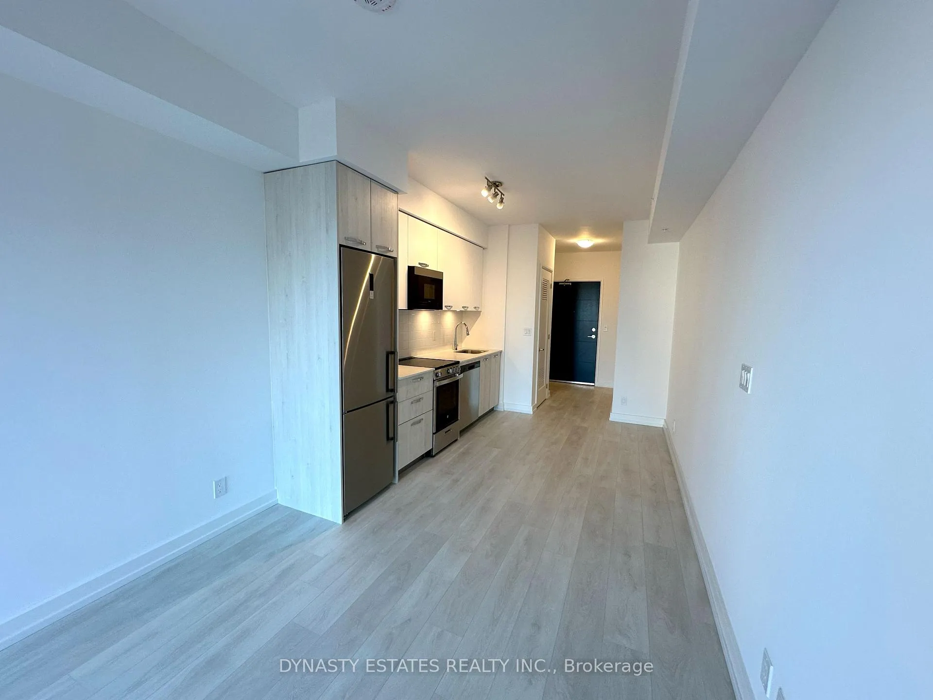 Photo 10 of Unit 908, 75 James Street S, Hamilton, Corktown — HOMEH