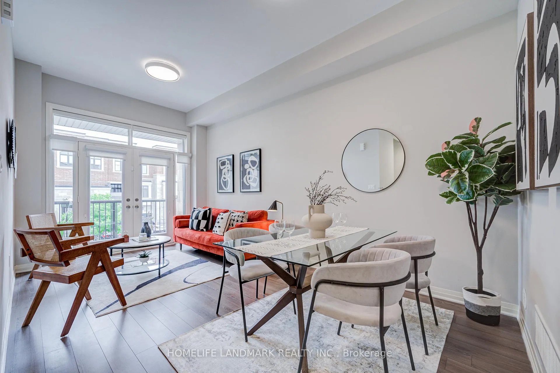 Photo 10 of 5 Arianna Crescent, Vaughan, Patterson — HOMEH