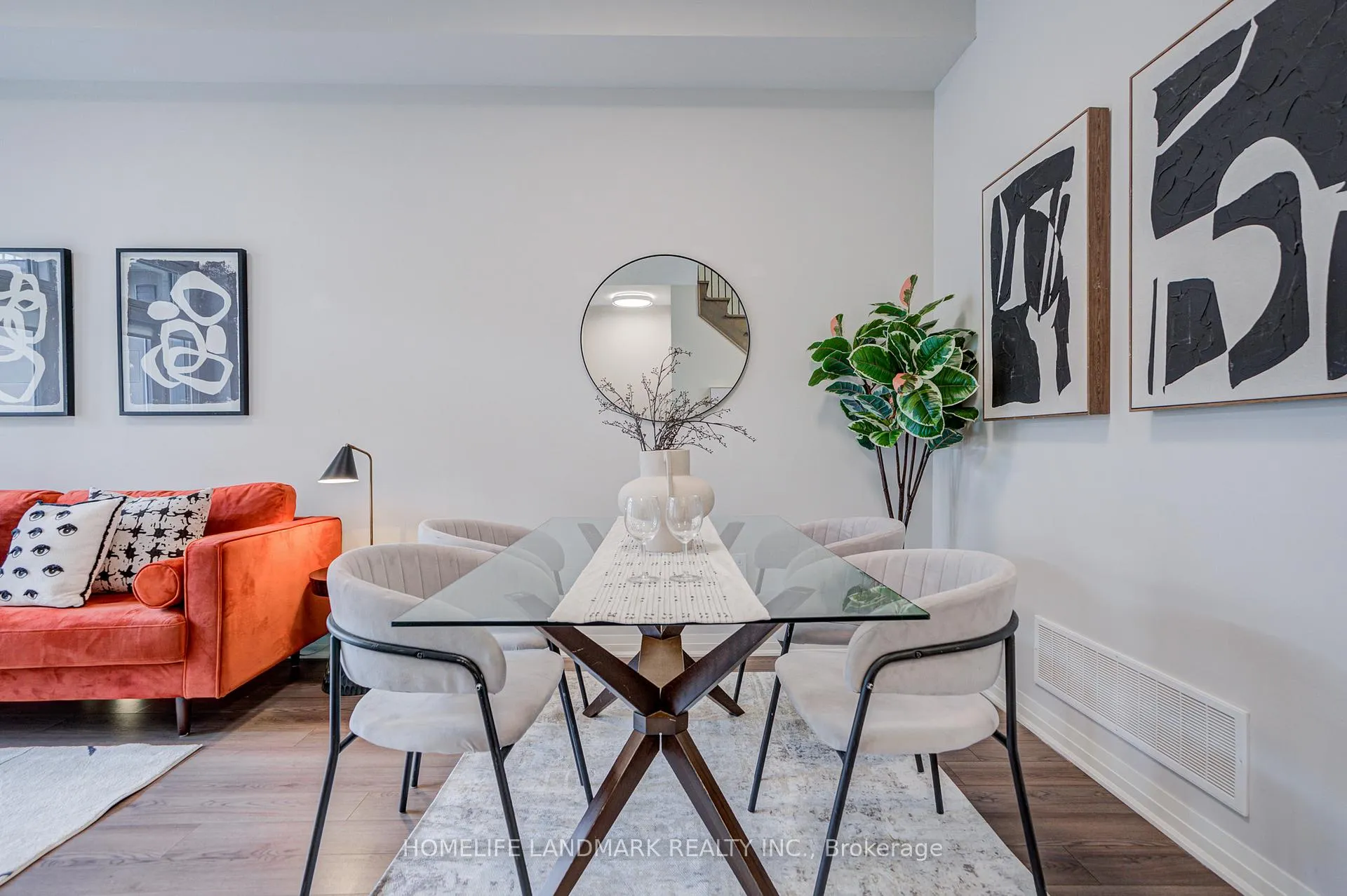 Photo 11 of 5 Arianna Crescent, Vaughan, Patterson — HOMEH
