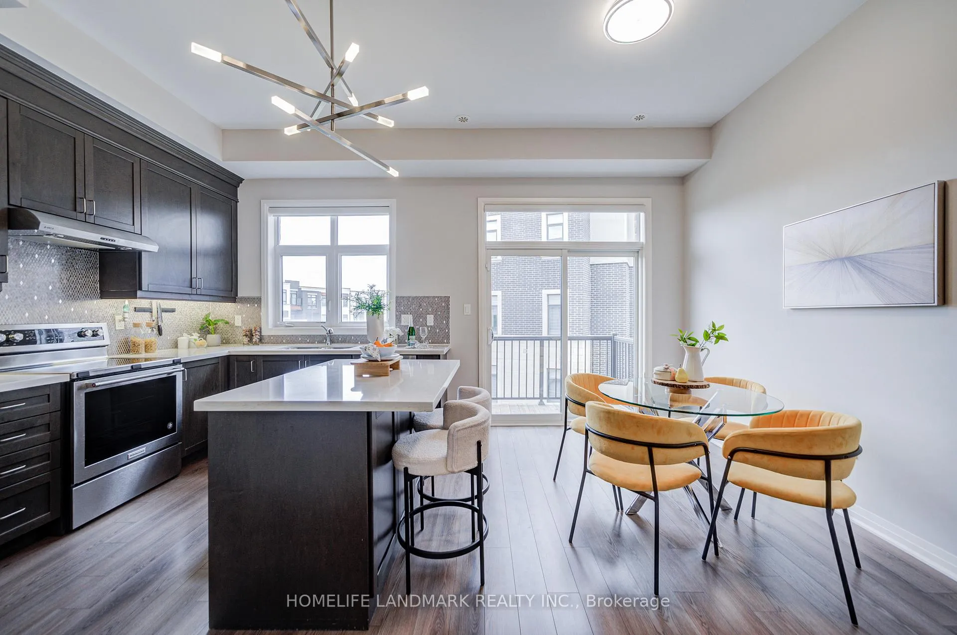 Photo 21 of 5 Arianna Crescent, Vaughan, Patterson — HOMEH