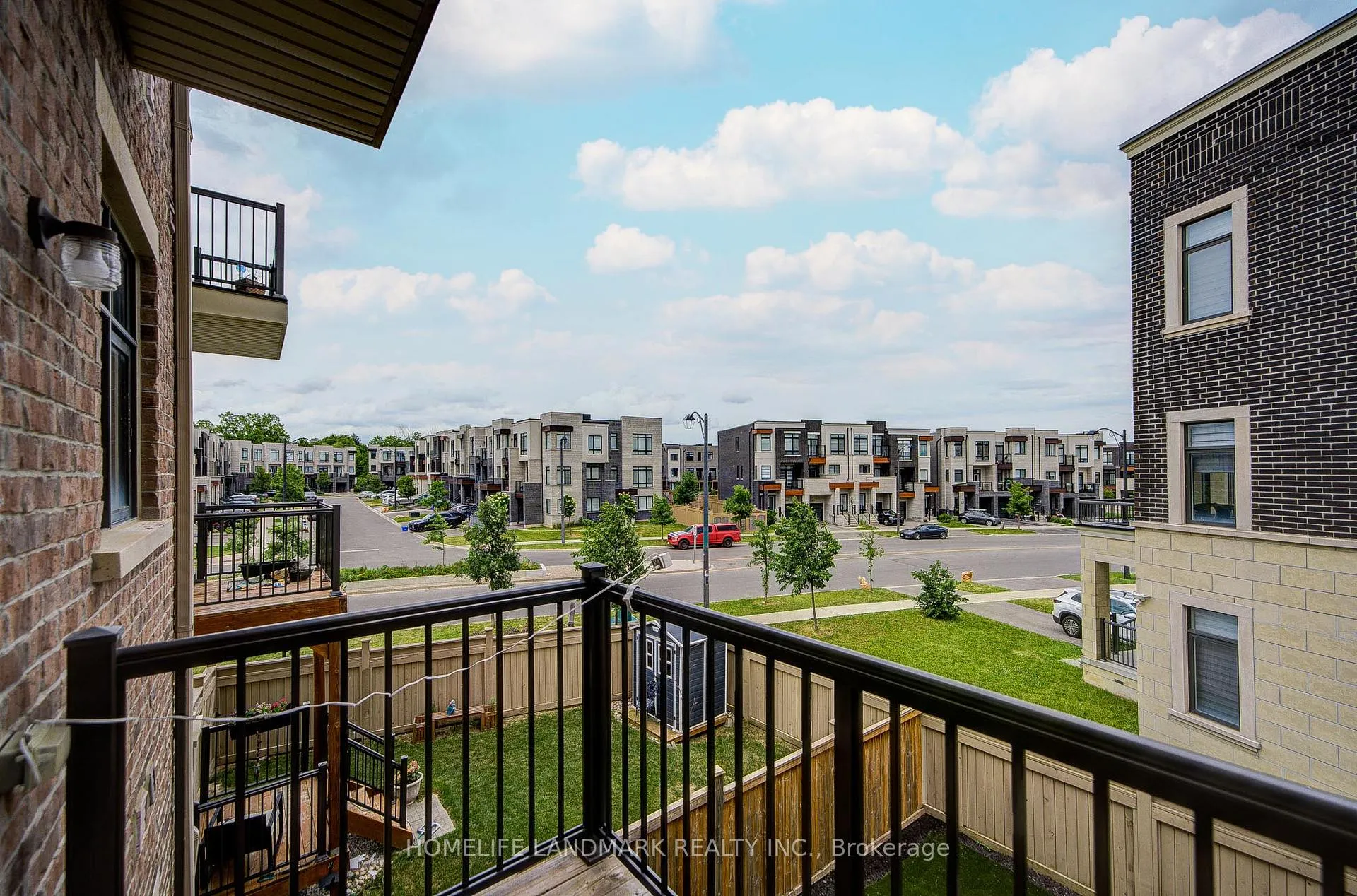 Photo 28 of 5 Arianna Crescent, Vaughan, Patterson — HOMEH
