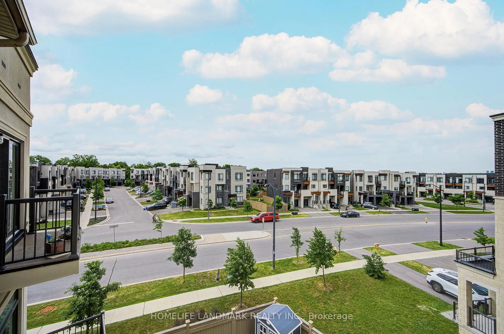 Photo 49 of 5 Arianna Crescent, Vaughan, Patterson — HOMEH