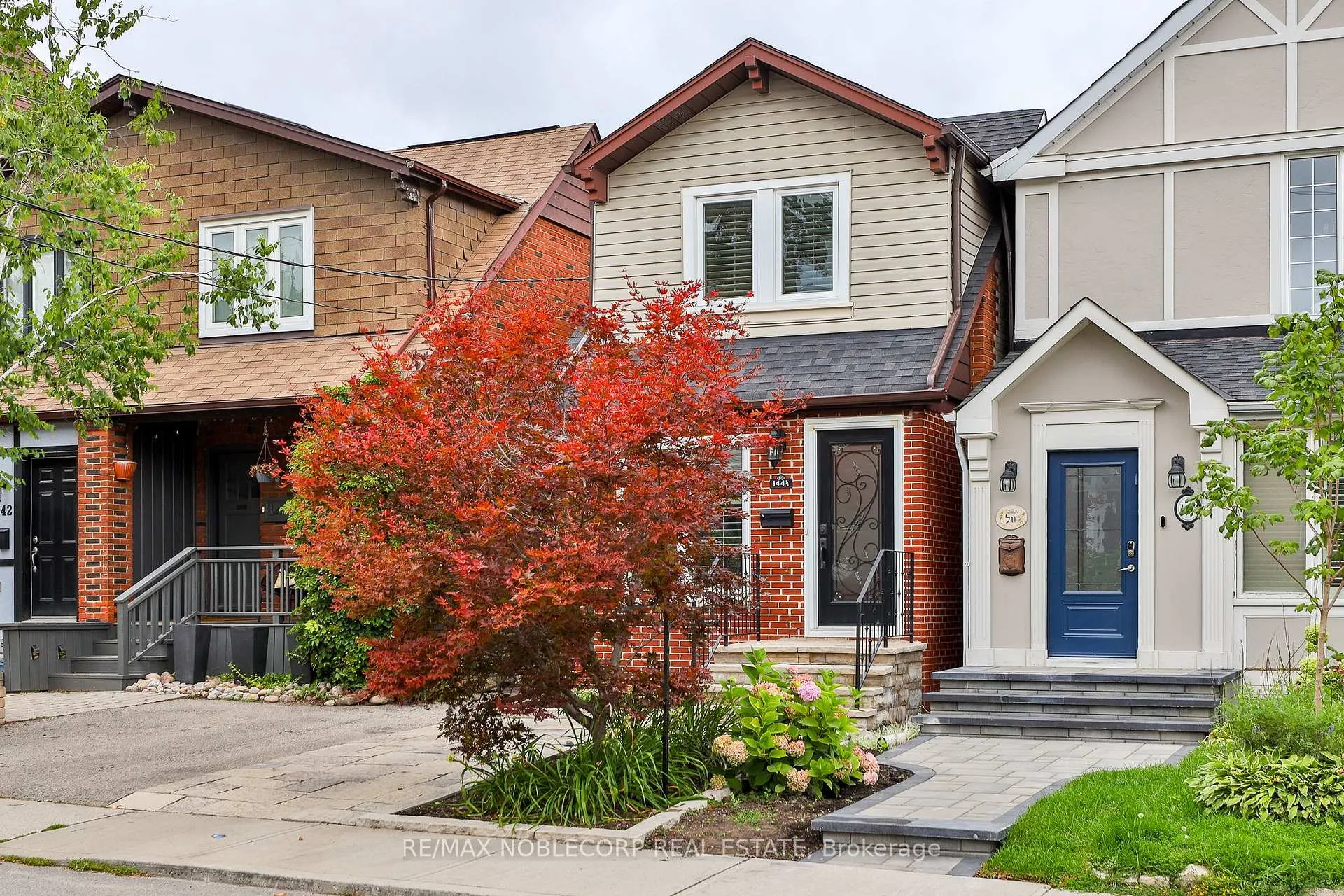 Photo 2 of 144B Roslin Avenue, Toronto, Lawrence Park North — HOMEH