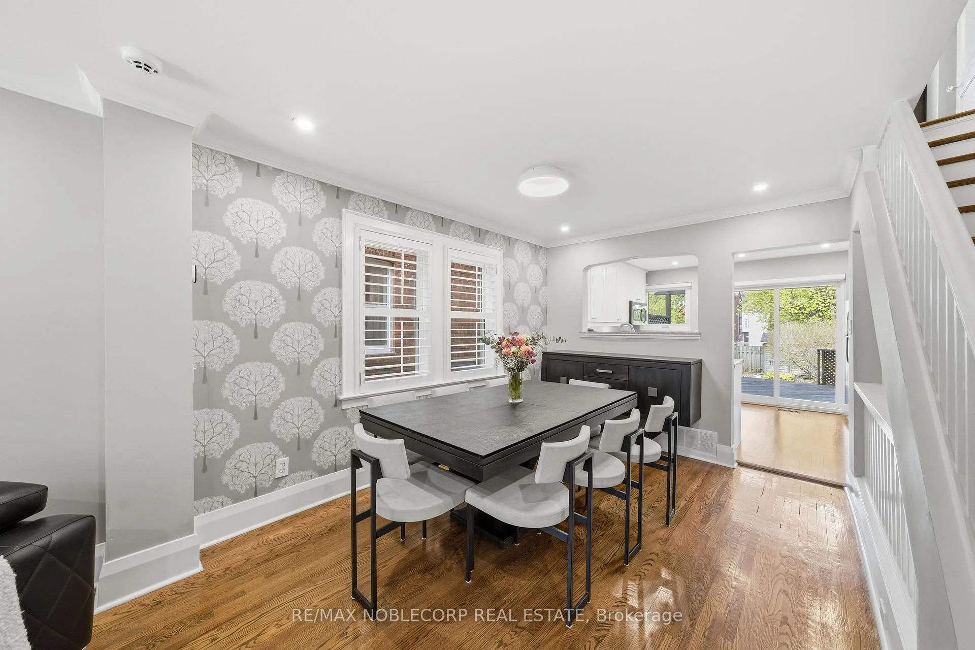 Photo 8 of 144B Roslin Avenue, Toronto, Lawrence Park North — HOMEH
