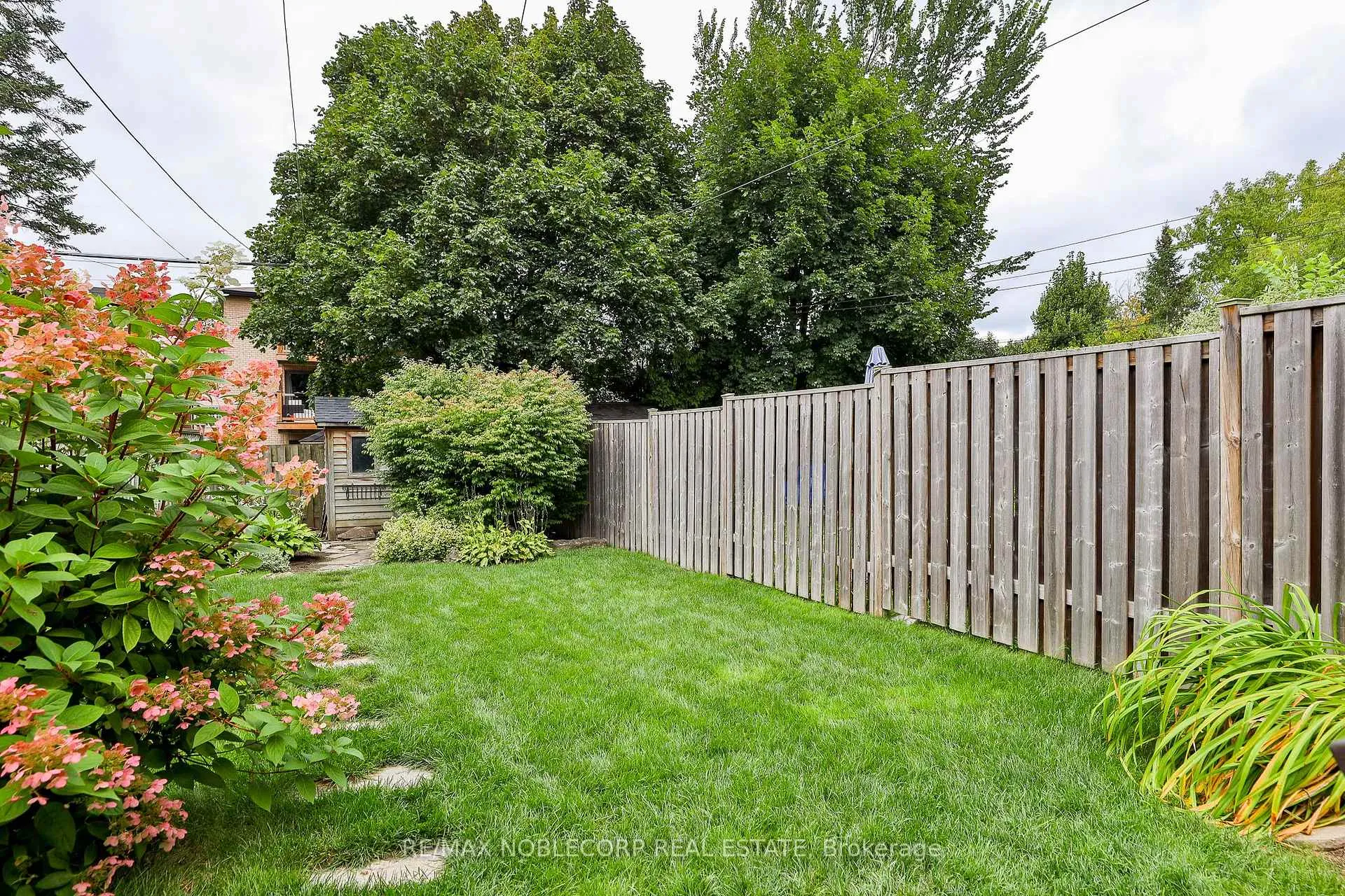 Photo 30 of 144B Roslin Avenue, Toronto, Lawrence Park North — HOMEH