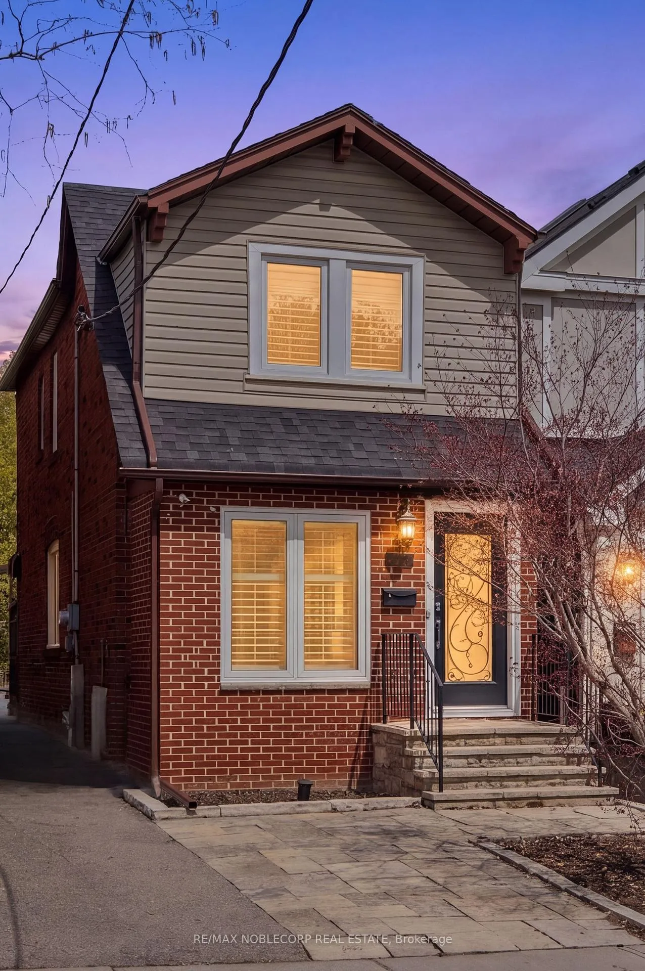 Photo 32 of 144B Roslin Avenue, Toronto, Lawrence Park North — HOMEH