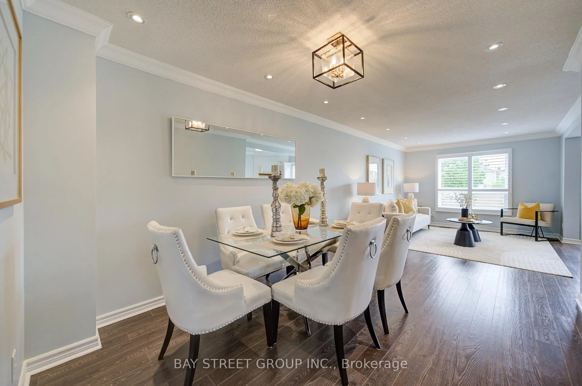 Photo 6 of 39 Ketchum Crescent, Markham, Middlefield — HOMEH