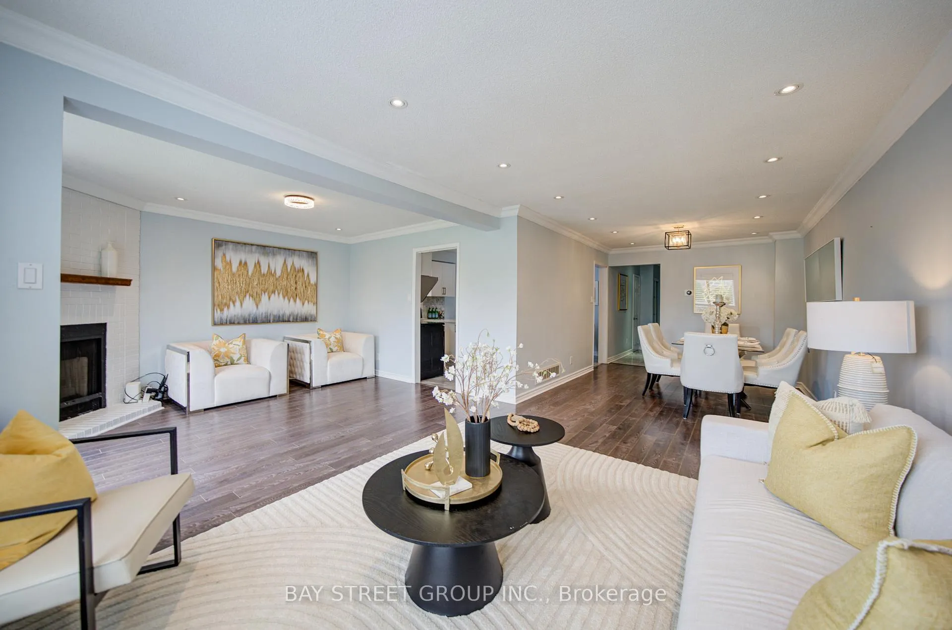 Photo 11 of 39 Ketchum Crescent, Markham, Middlefield — HOMEH