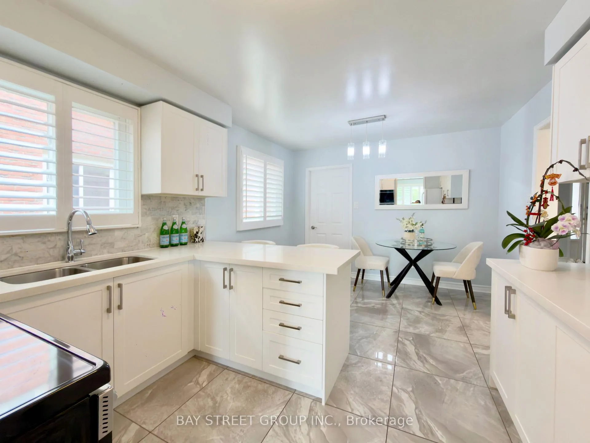 Photo 19 of 39 Ketchum Crescent, Markham, Middlefield — HOMEH