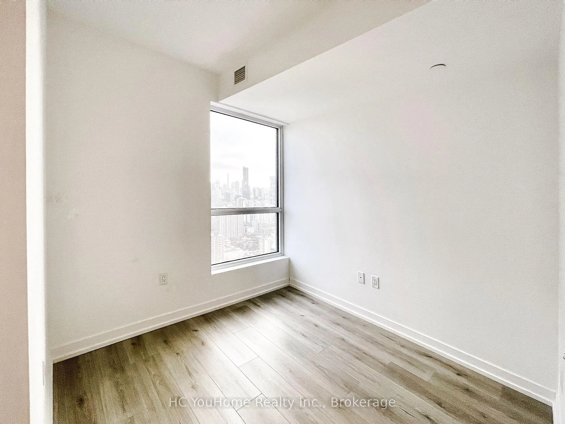 Photo 4 of Unit 4101, 395 Bloor Street E, Toronto, North St. James Town — HOMEH