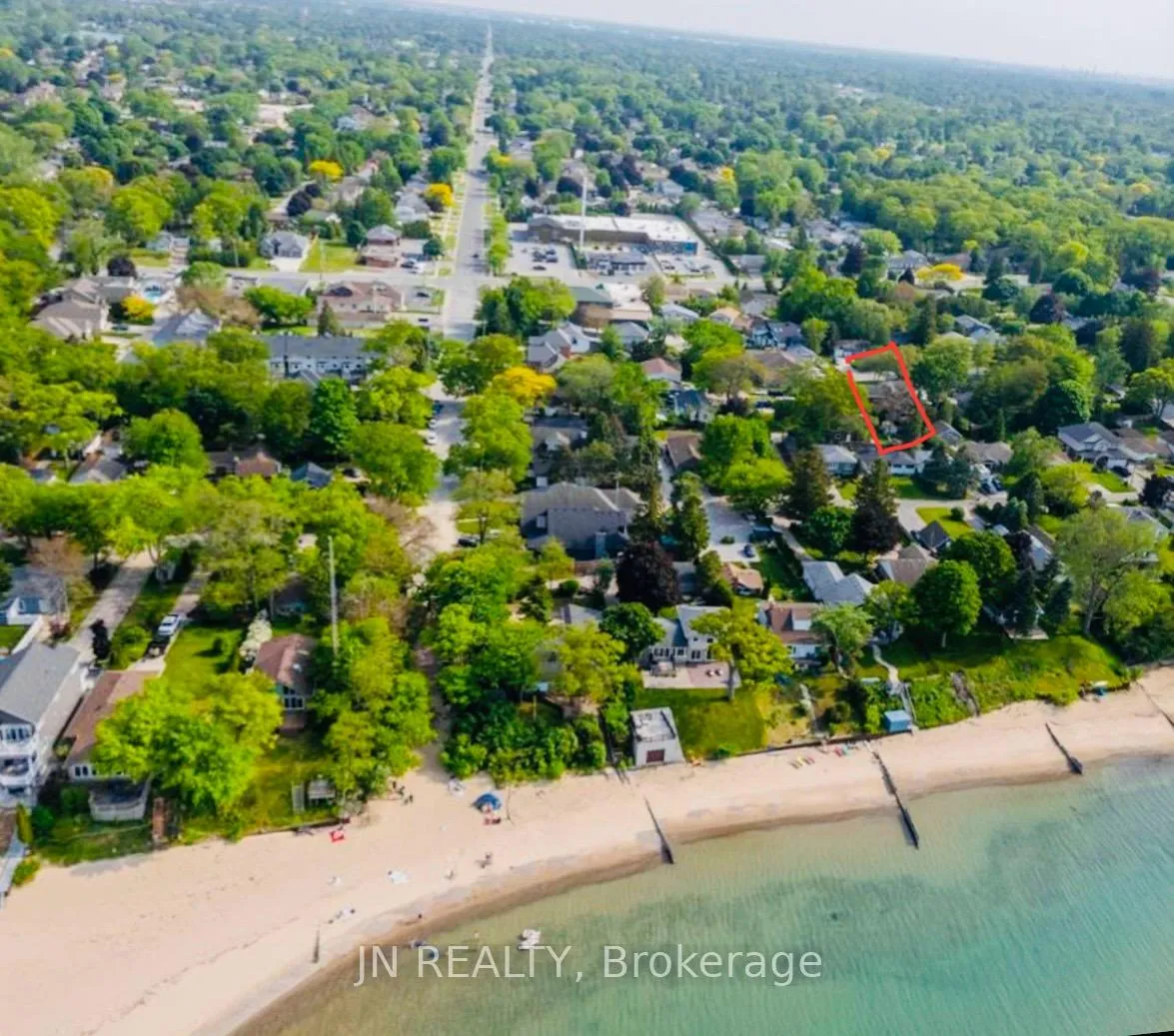 Photo 3 of 1100 Bruce Street, Sarnia — HOMEH