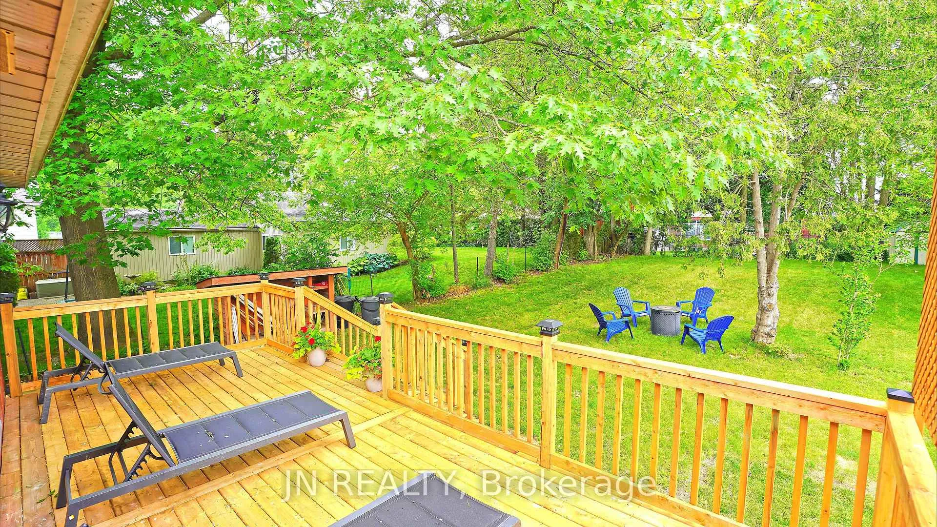 Photo 6 of 1100 Bruce Street, Sarnia — HOMEH