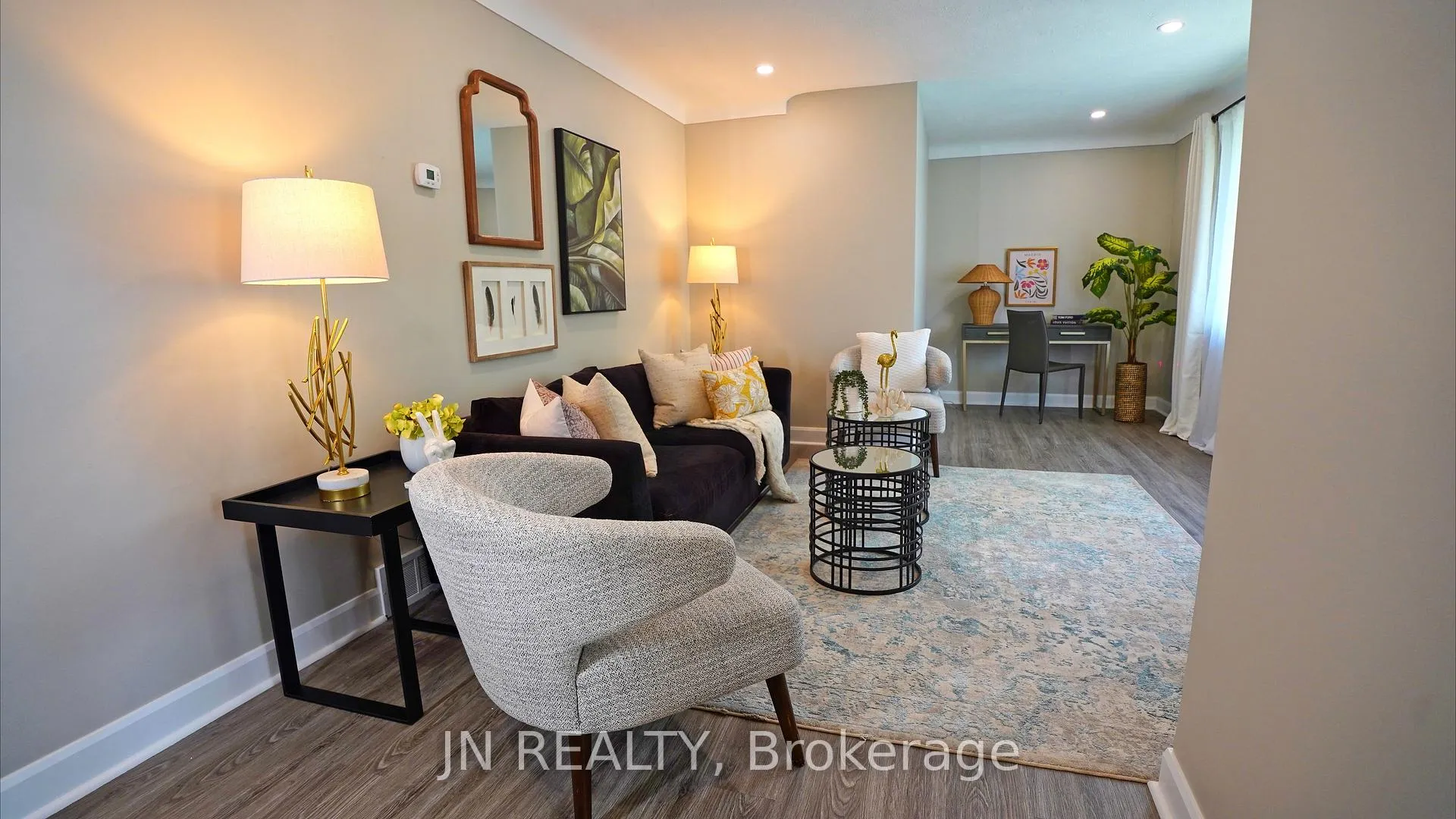 Photo 10 of 1100 Bruce Street, Sarnia — HOMEH