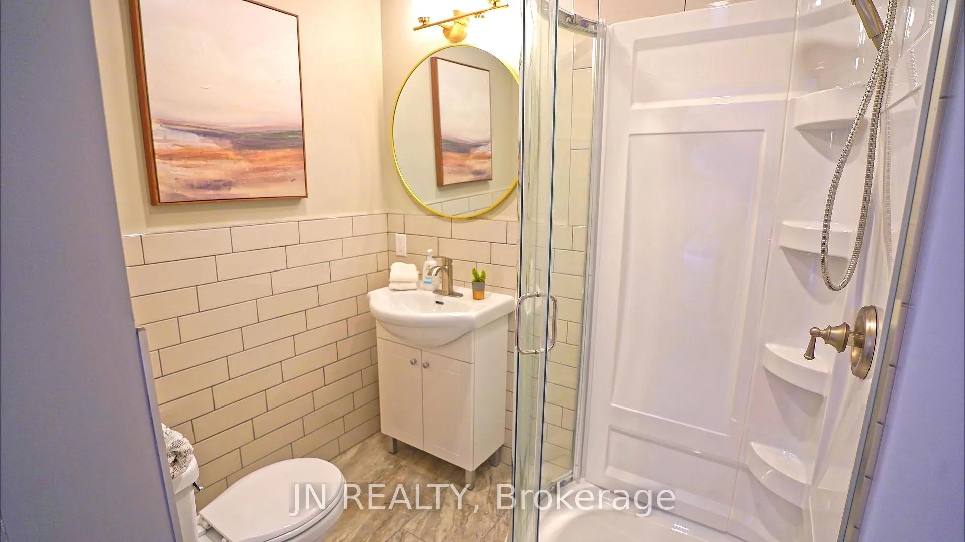 Photo 18 of 1100 Bruce Street, Sarnia — HOMEH