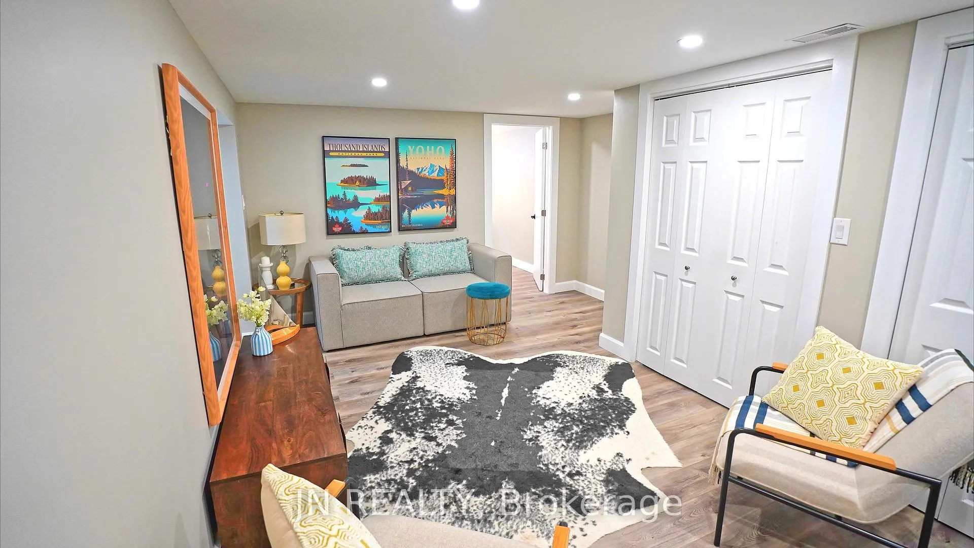 Photo 23 of 1100 Bruce Street, Sarnia — HOMEH