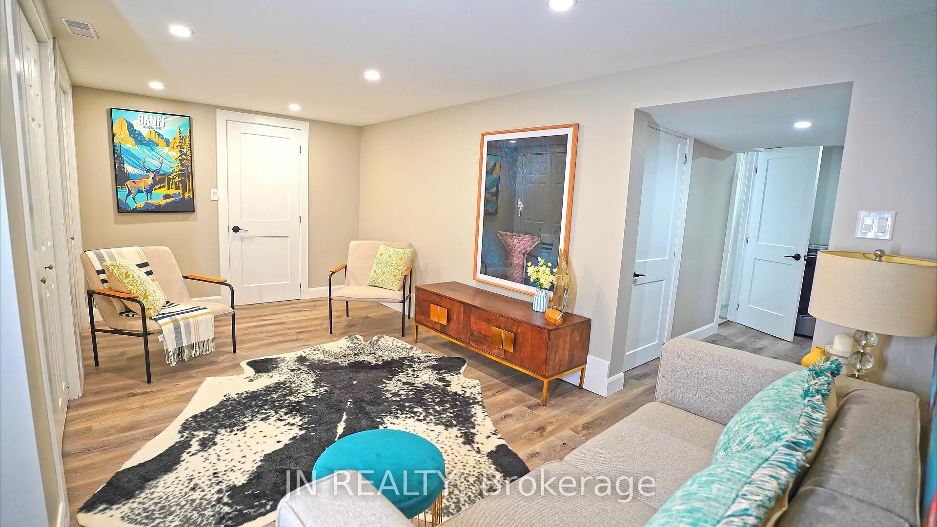 Photo 25 of 1100 Bruce Street, Sarnia — HOMEH