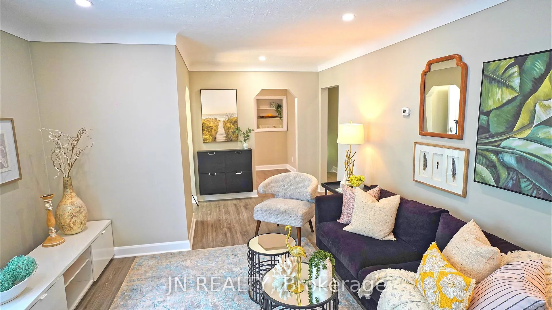 Photo 11 of 1100 Bruce Street, Sarnia — HOMEH