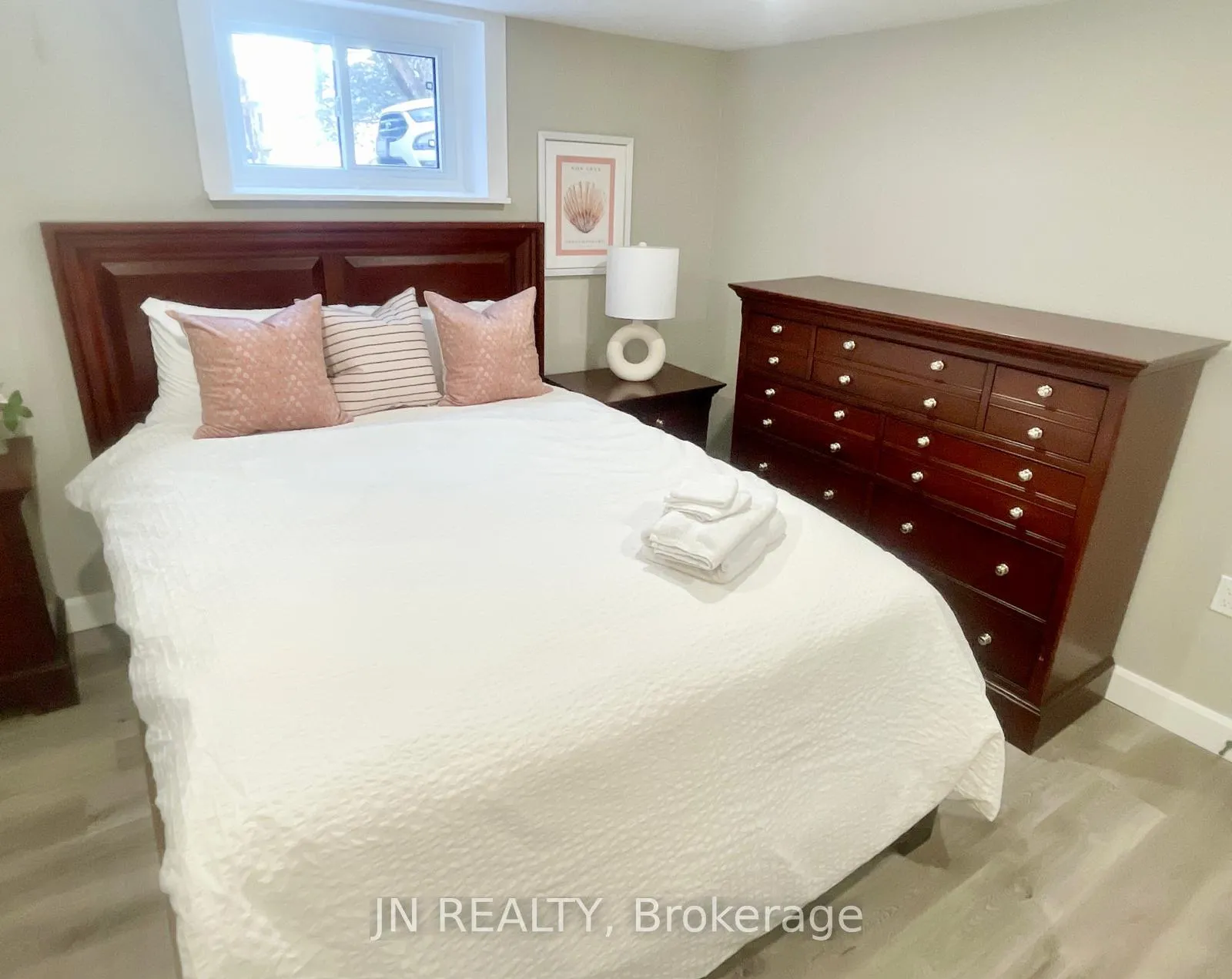 Photo 28 of 1100 Bruce Street, Sarnia — HOMEH