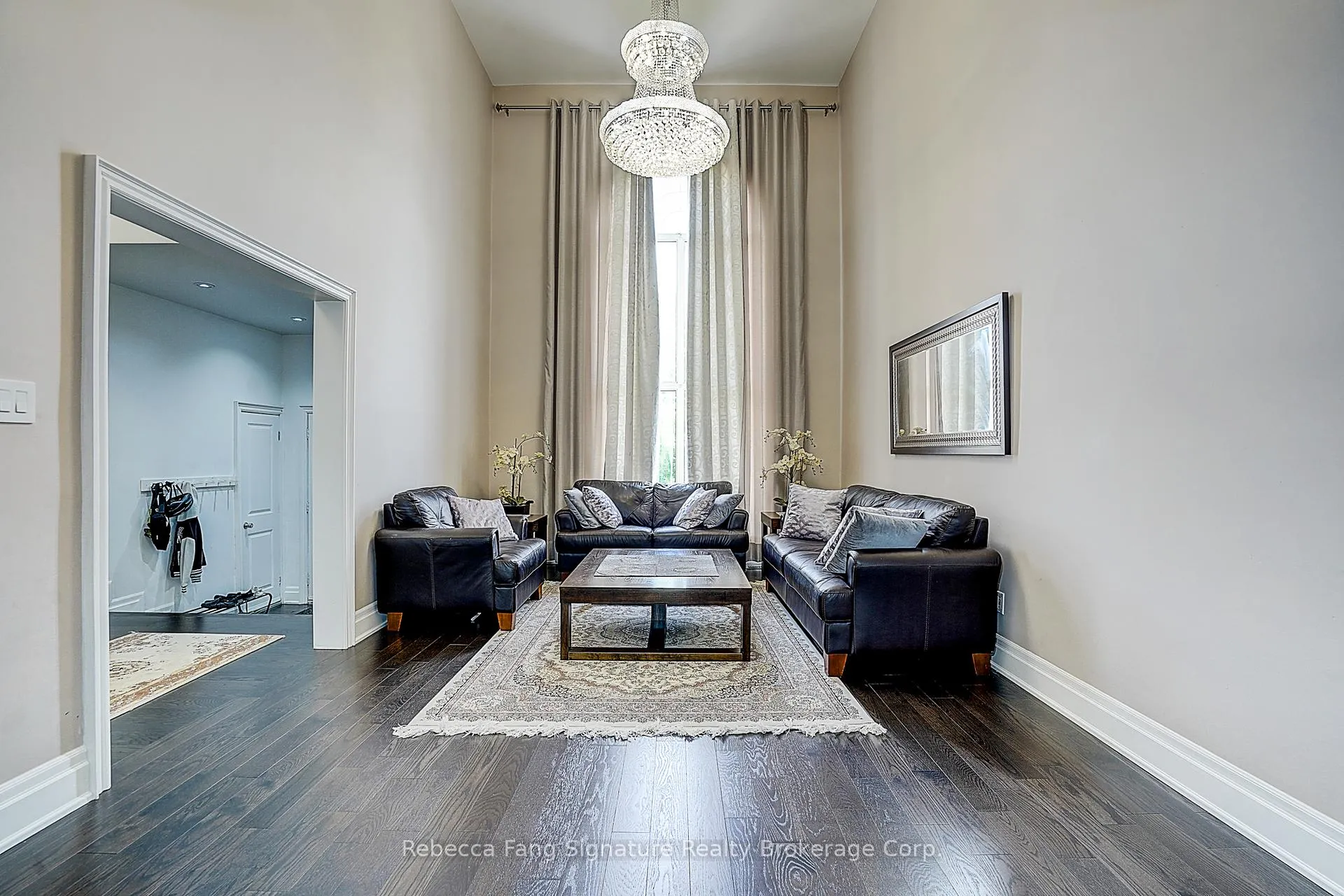 Photo 6 of 76 Oakdale Road, Vaughan, Maple — HOMEH