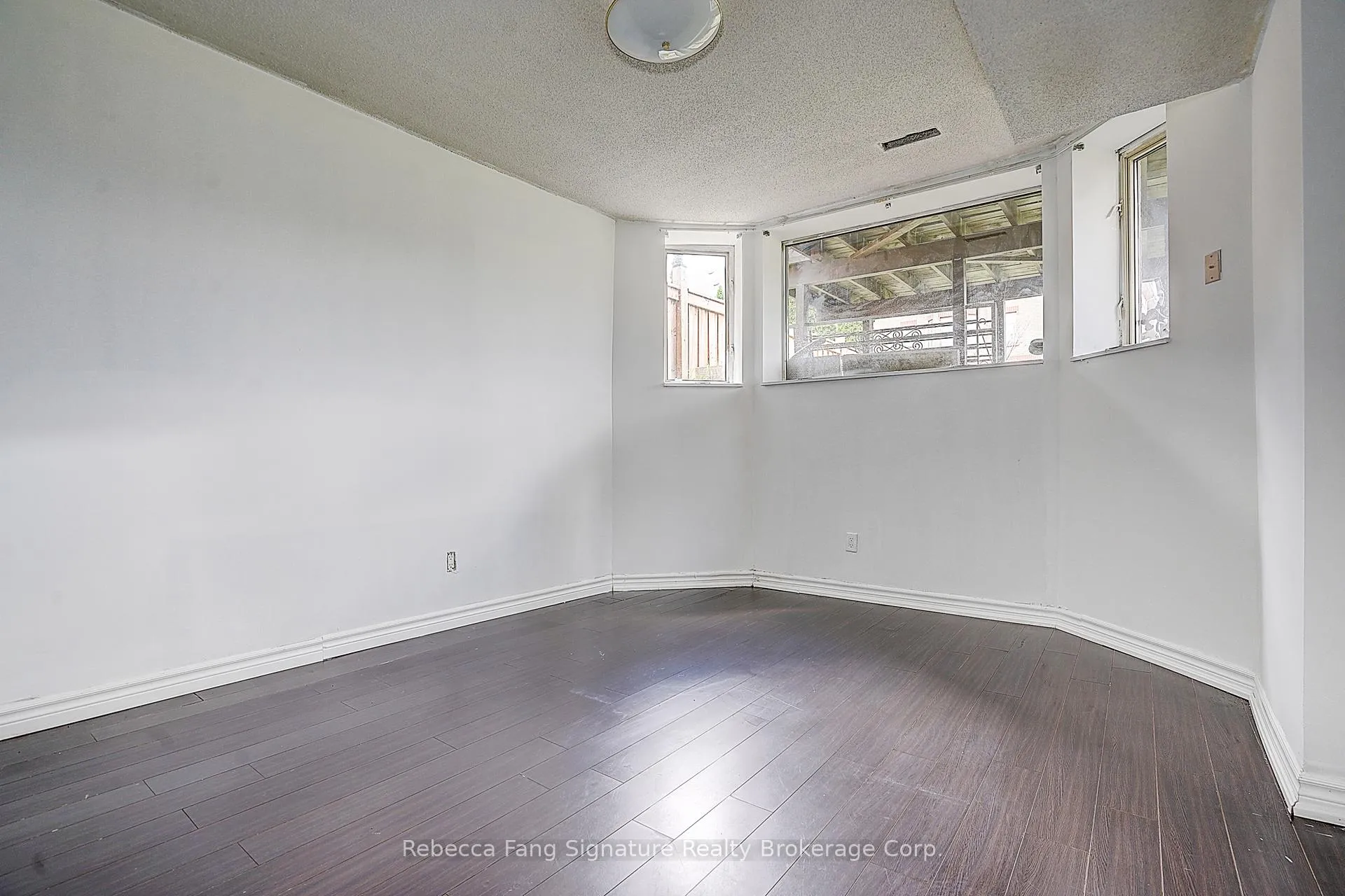 Photo 46 of 76 Oakdale Road, Vaughan, Maple — HOMEH