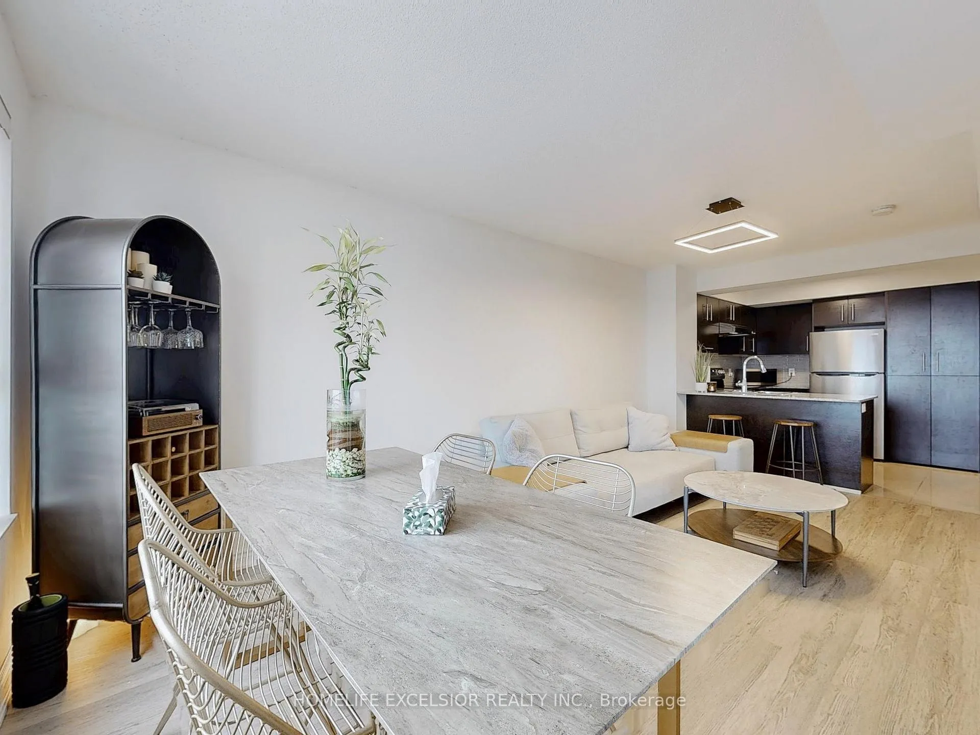 Photo 5 of Unit 1018, 273 South Park Road, Markham, Commerce Valley — HOMEH