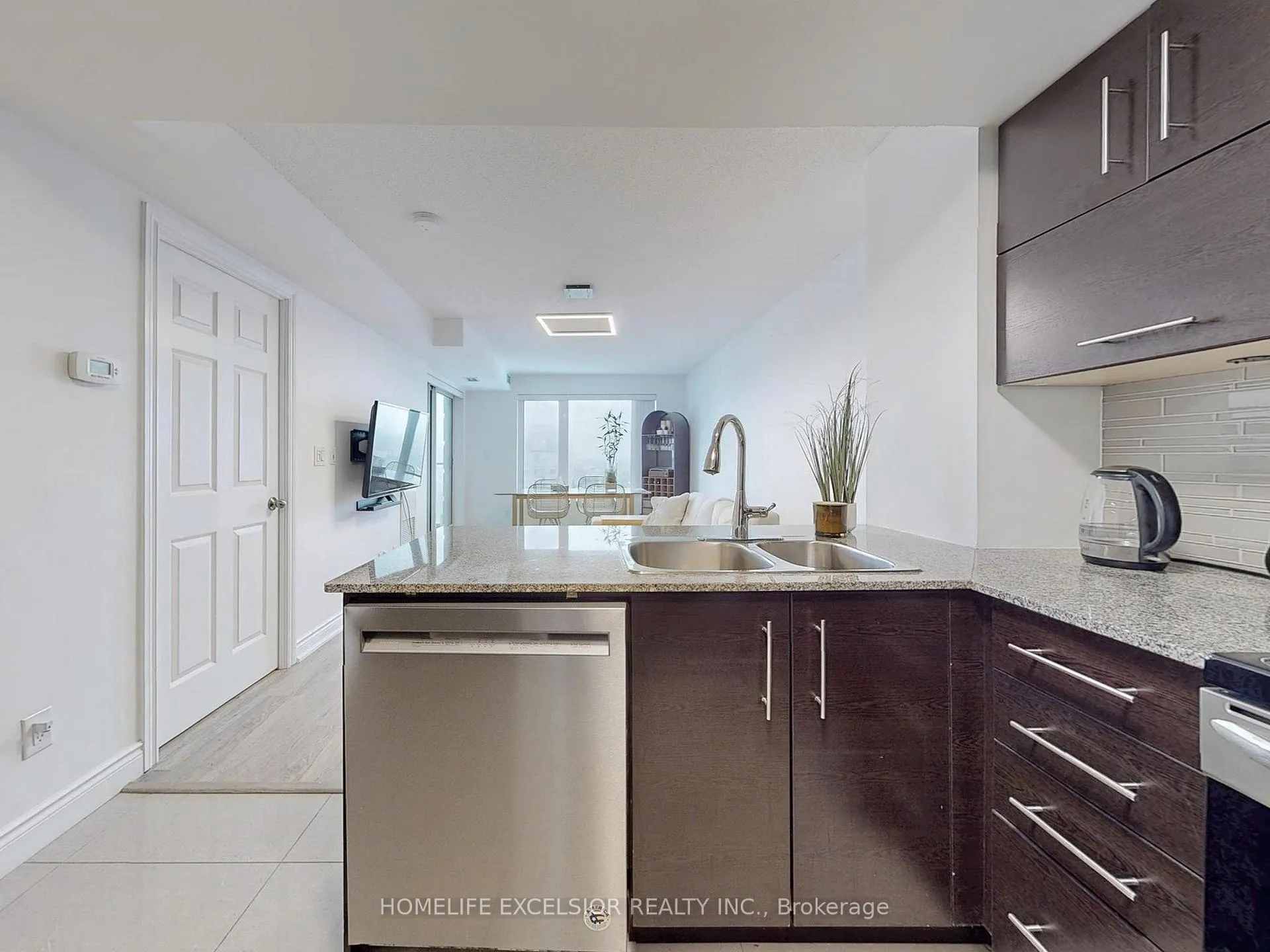 Photo 9 of Unit 1018, 273 South Park Road, Markham, Commerce Valley — HOMEH