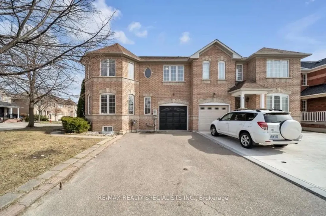 Photo 1 of 31 Bramcedar Crescent, Brampton, Northwest Sandalwood Parkway — HOMEH