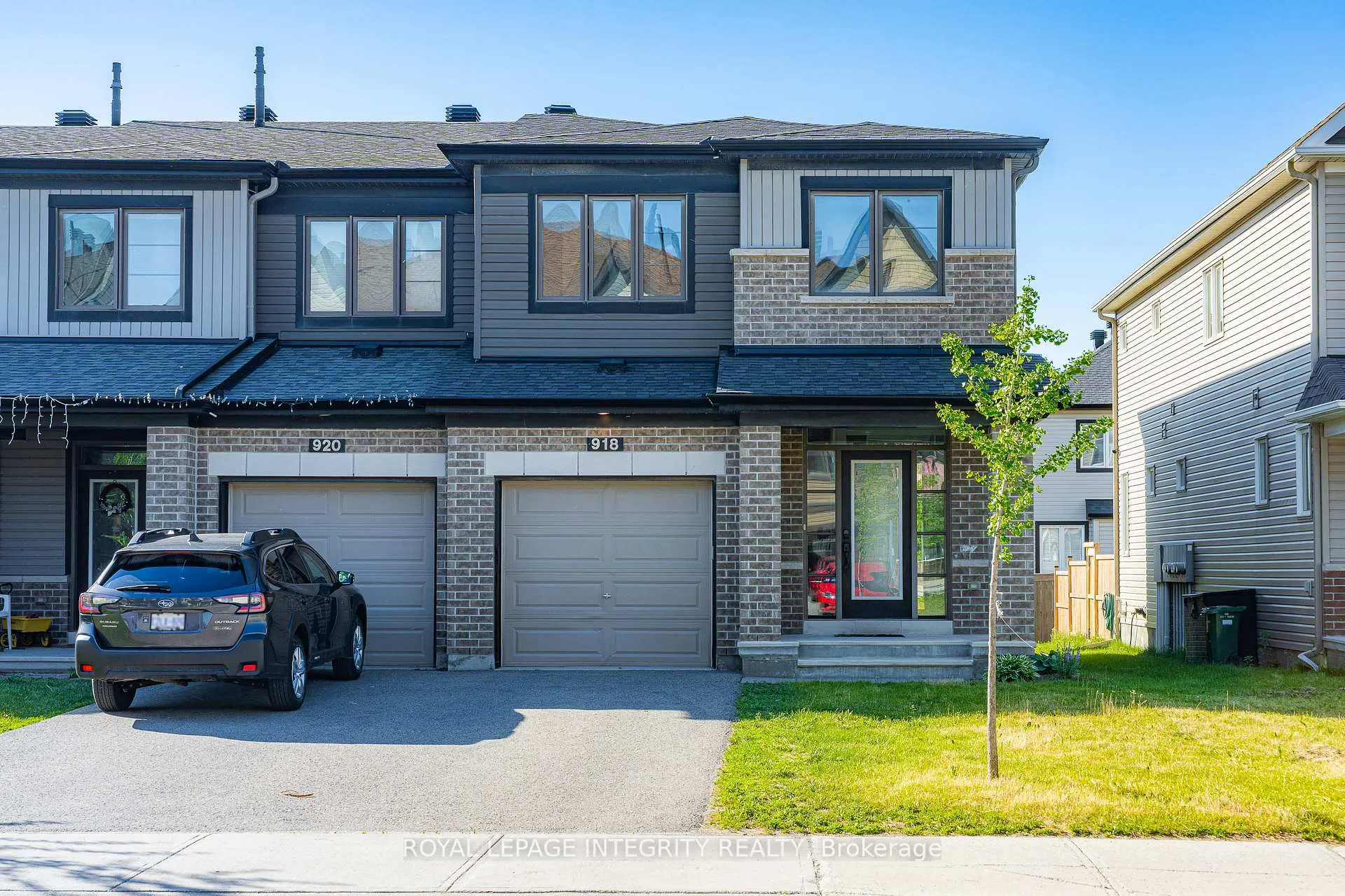 Front of 918 Kilbirnie Drive