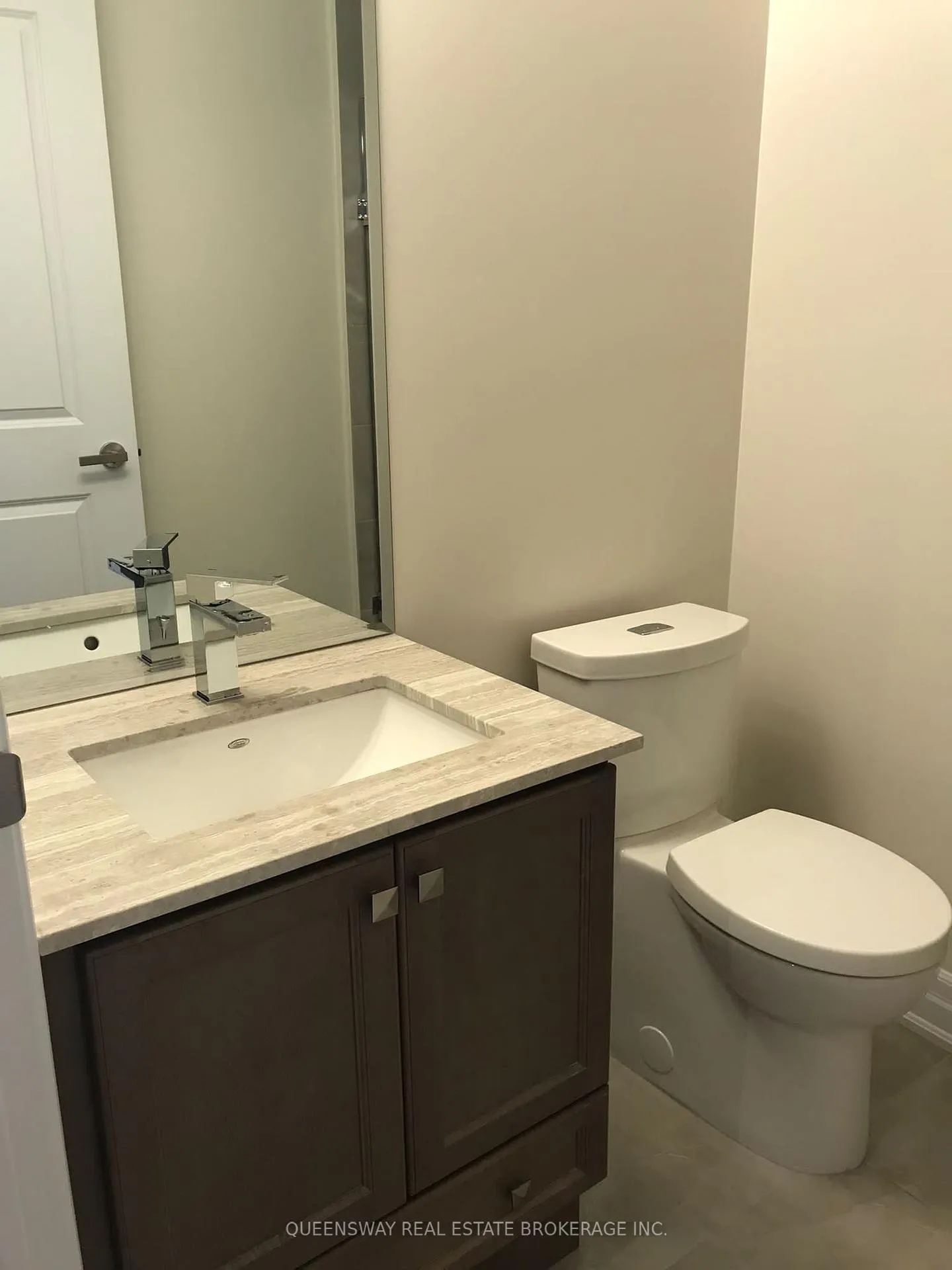 Photo 6 of Unit 406, 9085 Jane Street S, Vaughan, Concord — HOMEH