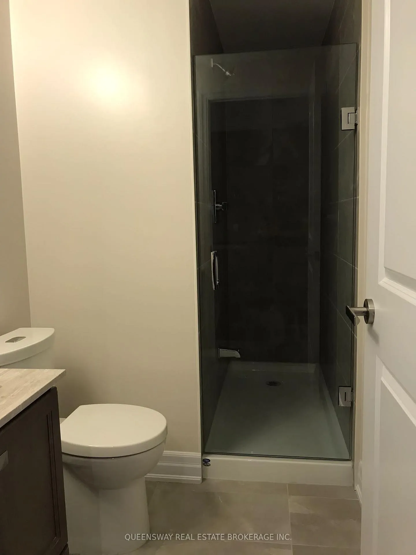 Photo 7 of Unit 406, 9085 Jane Street S, Vaughan, Concord — HOMEH