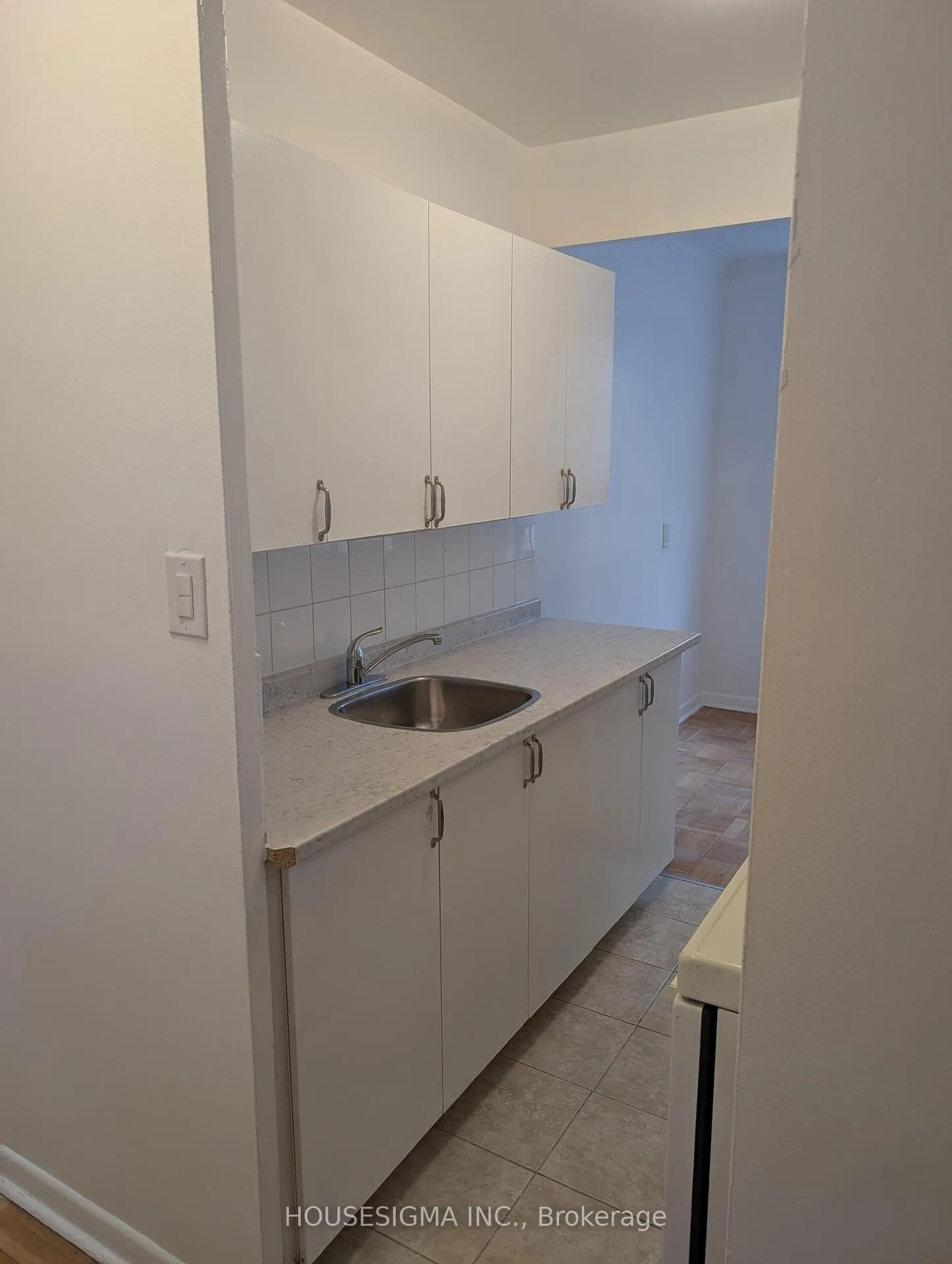 Photo 8 of 117 Cosburn Avenue, Toronto, Danforth Village-East York — HOMEH