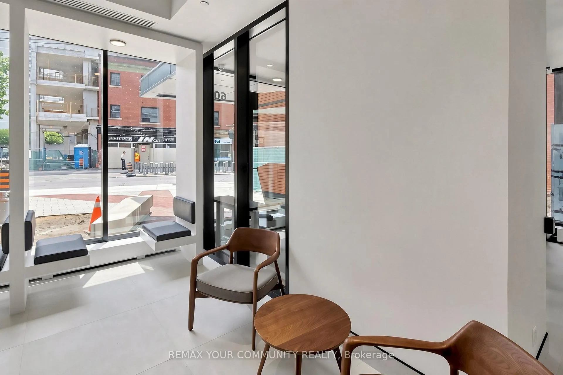 Photo 6 of Unit 507, 609 Sherbourne Street E, Toronto, North St. James Town — HOMEH