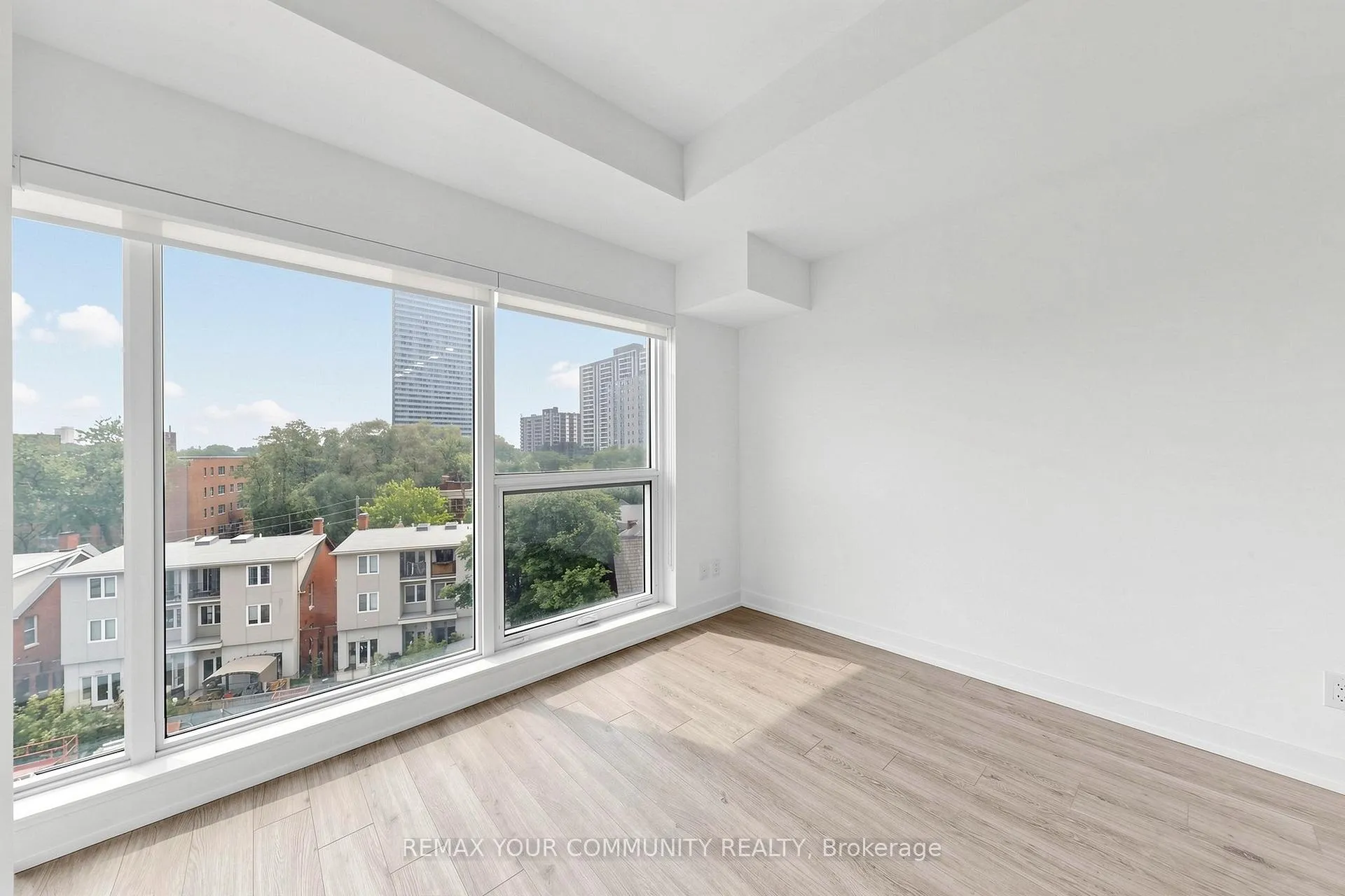 Photo 8 of Unit 507, 609 Sherbourne Street E, Toronto, North St. James Town — HOMEH