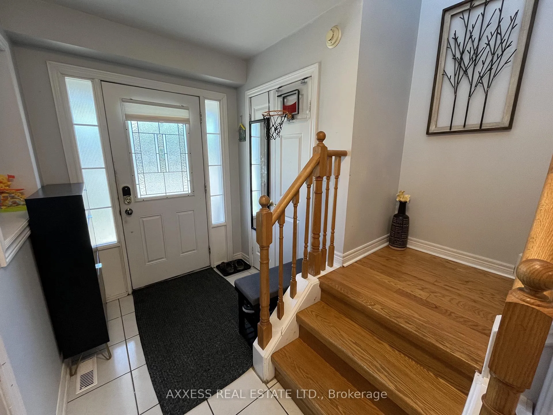 Photo 2 of 234 Esther Drive, Barrie, Painswick South — HOMEH