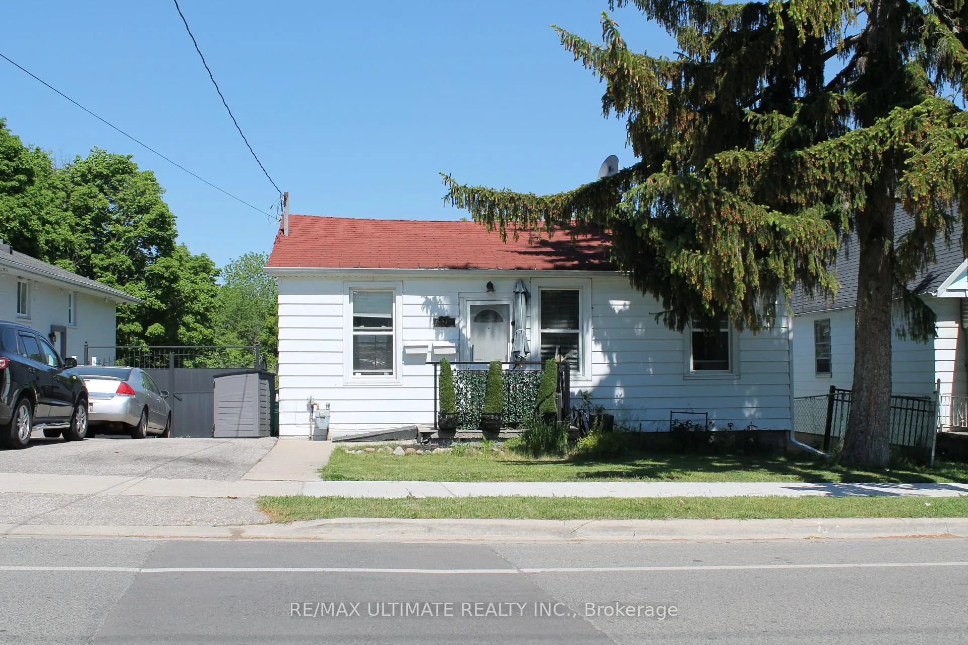 Front of 397 Atwater Avenue