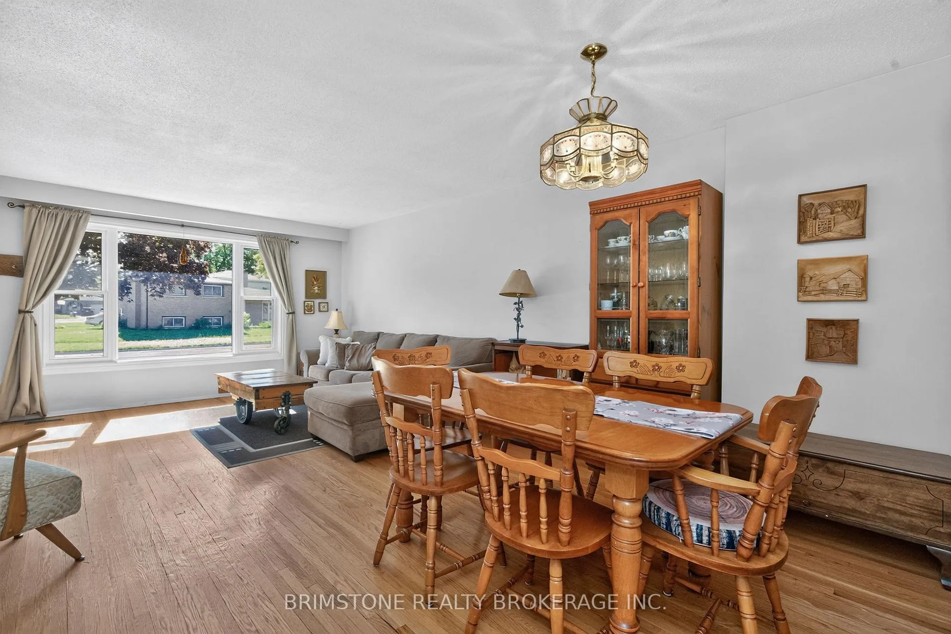 Photo 7 of 22 Lonsdale Place, Barrie, Grove East — HOMEH