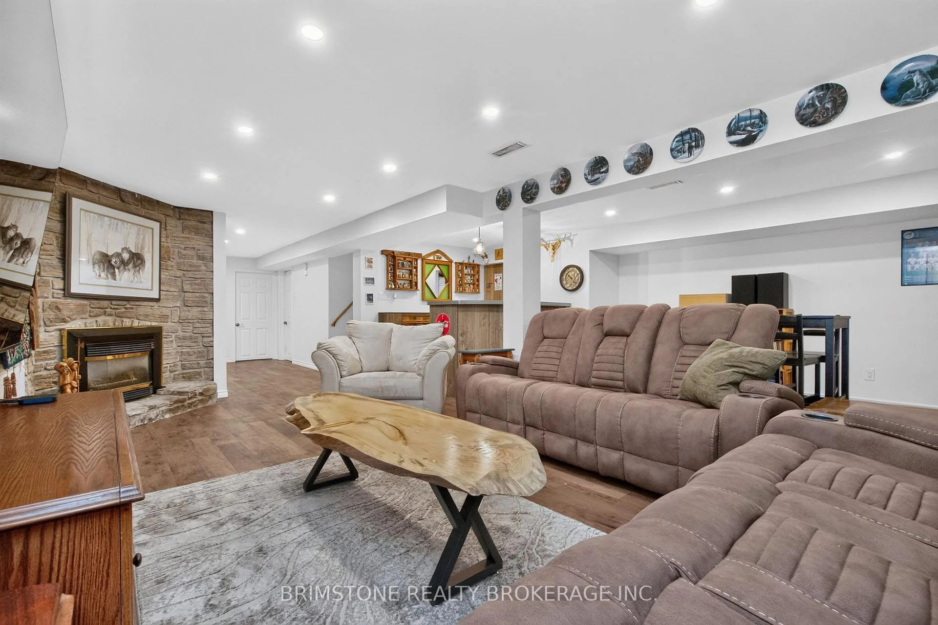 Photo 20 of 22 Lonsdale Place, Barrie, Grove East — HOMEH