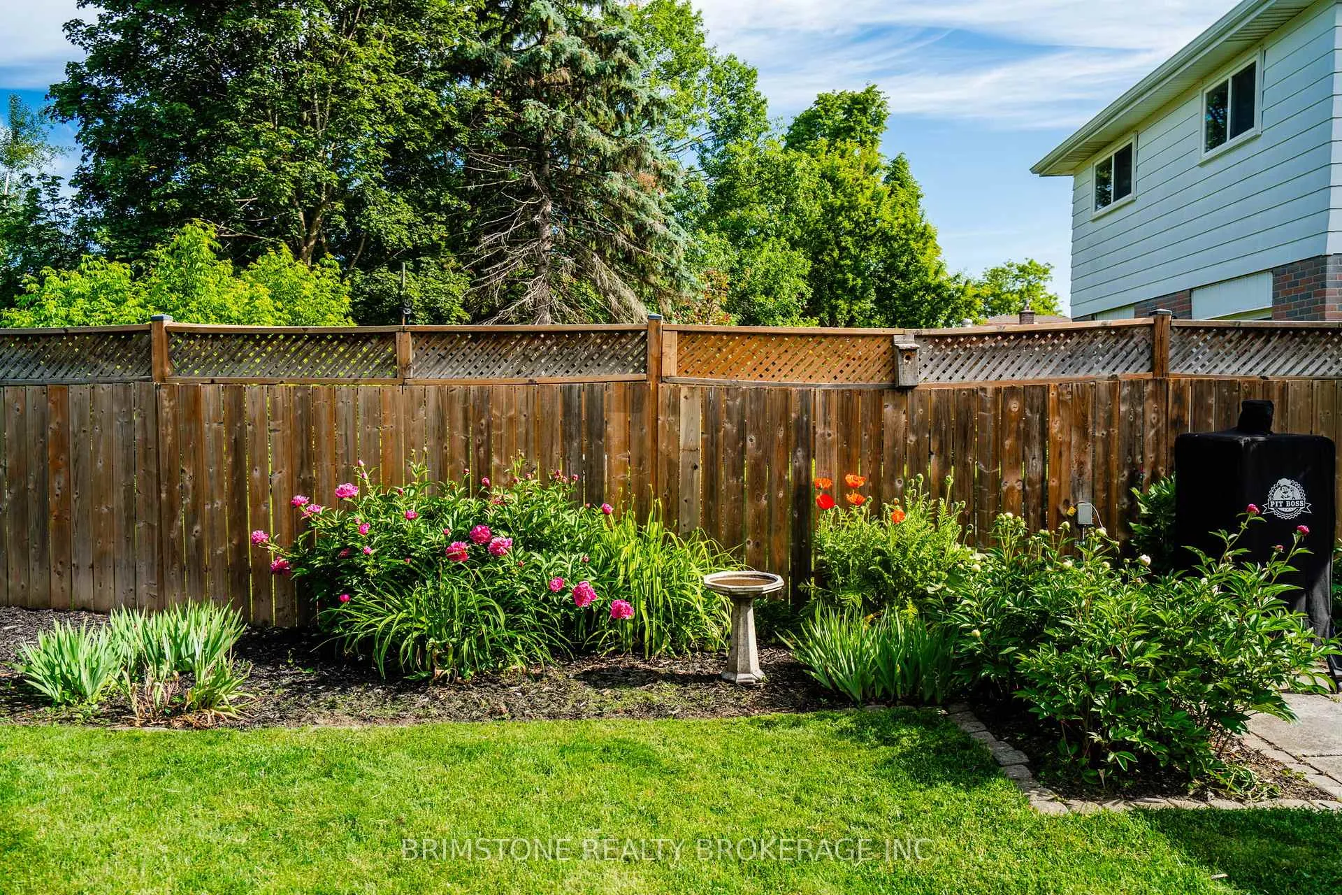 Photo 30 of 22 Lonsdale Place, Barrie, Grove East — HOMEH