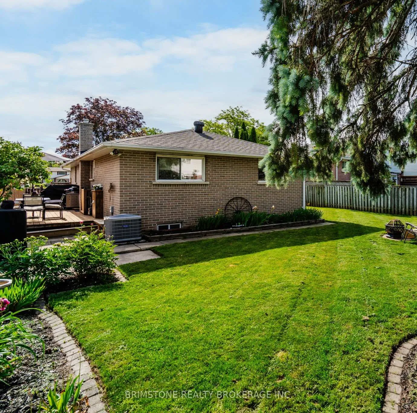 Photo 32 of 22 Lonsdale Place, Barrie, Grove East — HOMEH