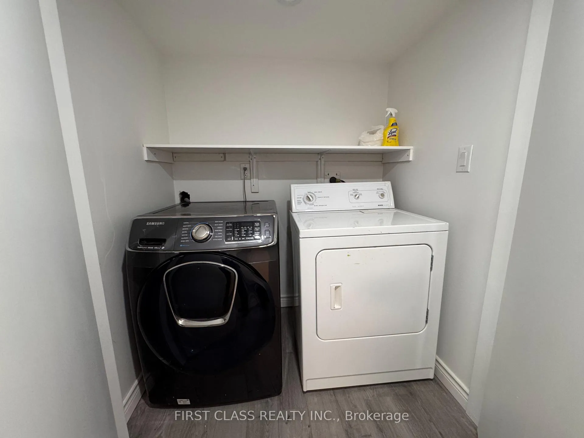 Photo 3 of 2793 Lindholm Crescent, Mississauga, Central Erin Mills — HOMEH
