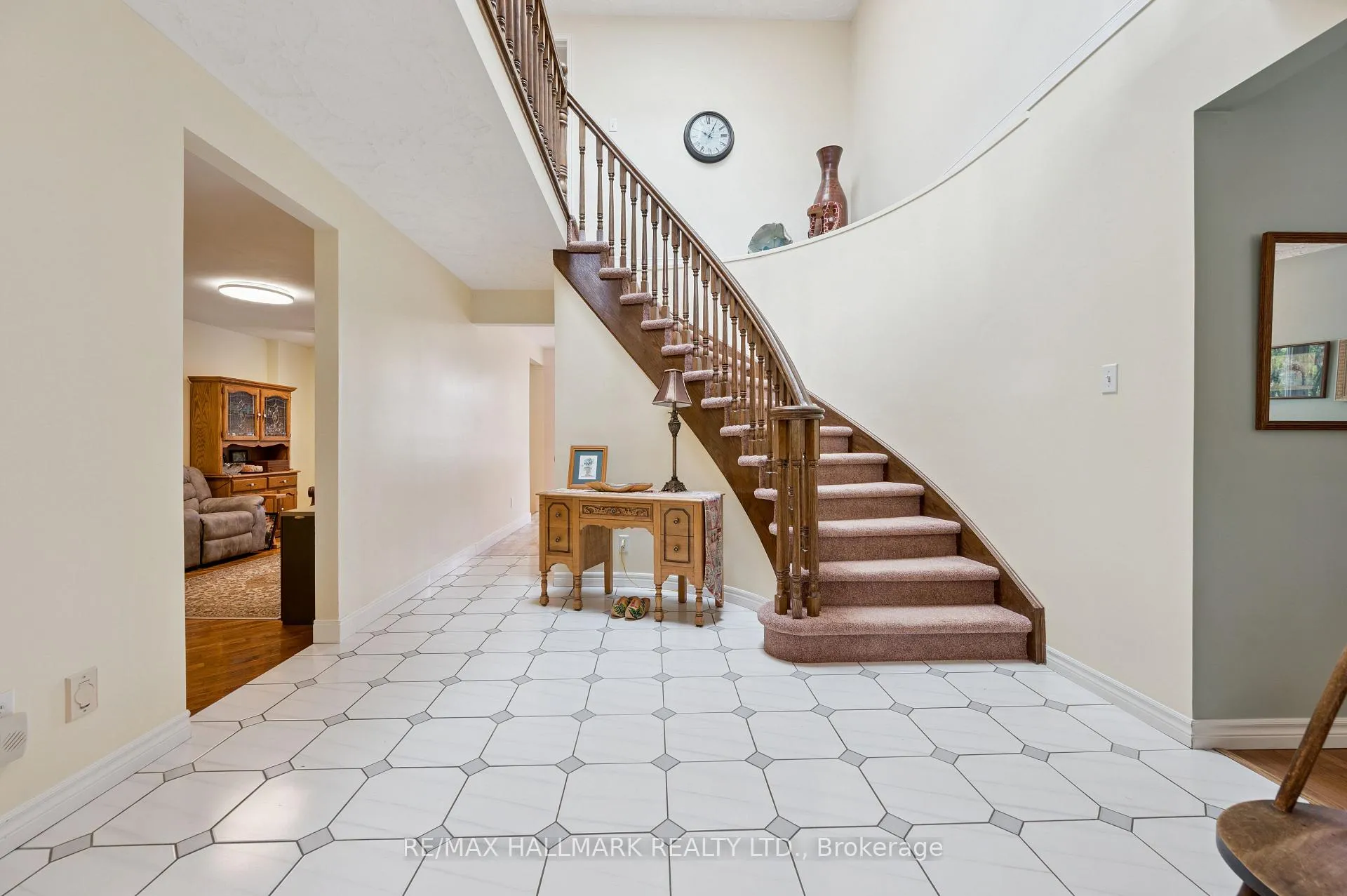 Photo 3 of 47 Dundee Avenue, Wilmot, New Dundee — HOMEH