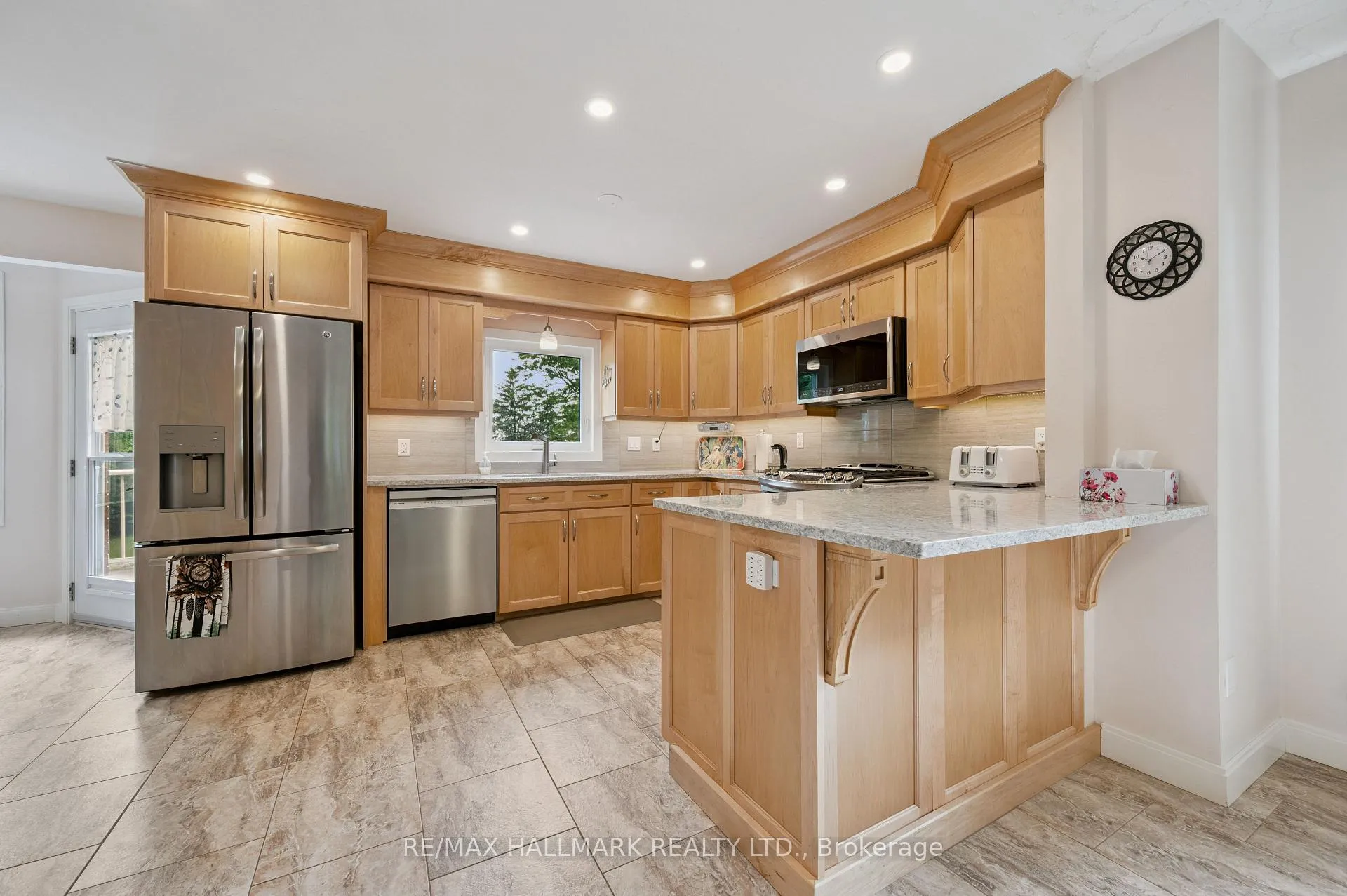 Photo 9 of 47 Dundee Avenue, Wilmot, New Dundee — HOMEH