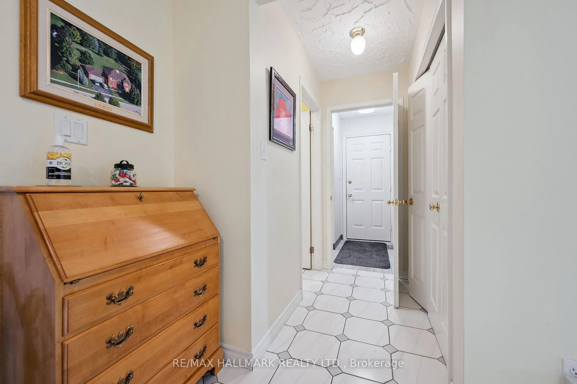 Photo 18 of 47 Dundee Avenue, Wilmot, New Dundee — HOMEH