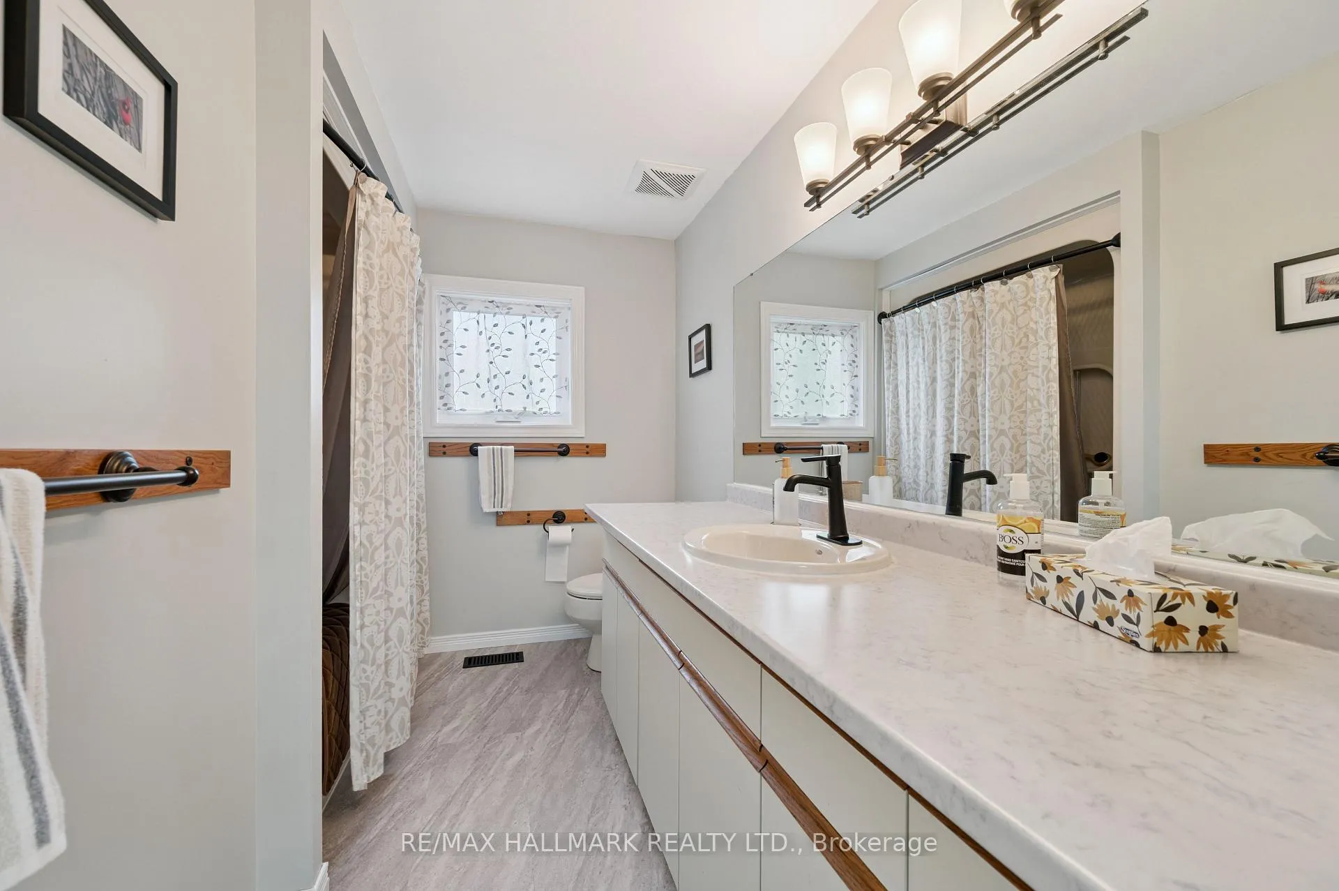 Photo 34 of 47 Dundee Avenue, Wilmot, New Dundee — HOMEH