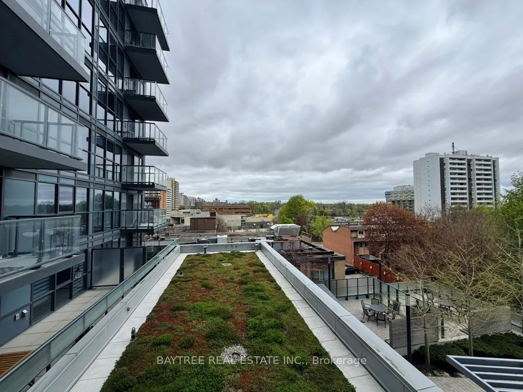 Photo 12 of Unit 416, 125 Redpath Avenue, Toronto, Mount Pleasant West — HOMEH